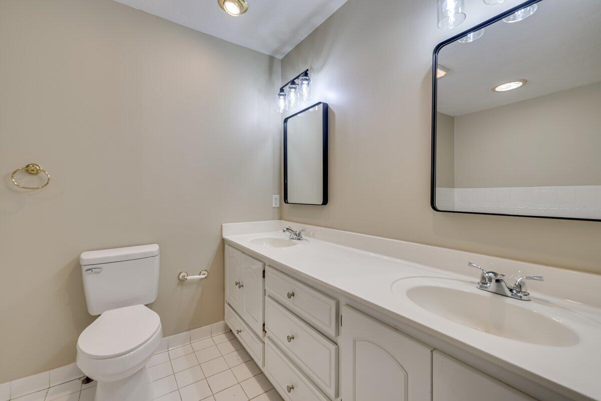 2085 Hillsinger Road Property Photo 21