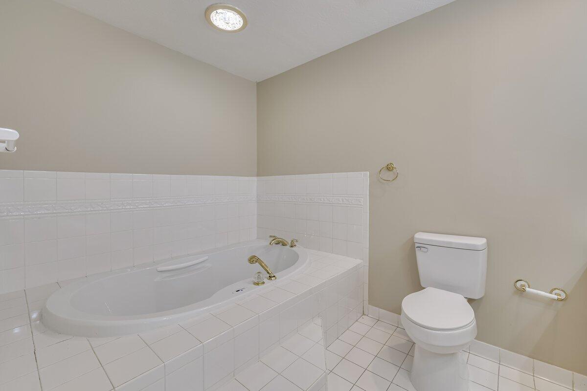 2085 Hillsinger Road Property Photo 22