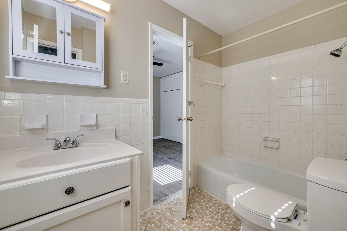 2085 Hillsinger Road Property Photo 27