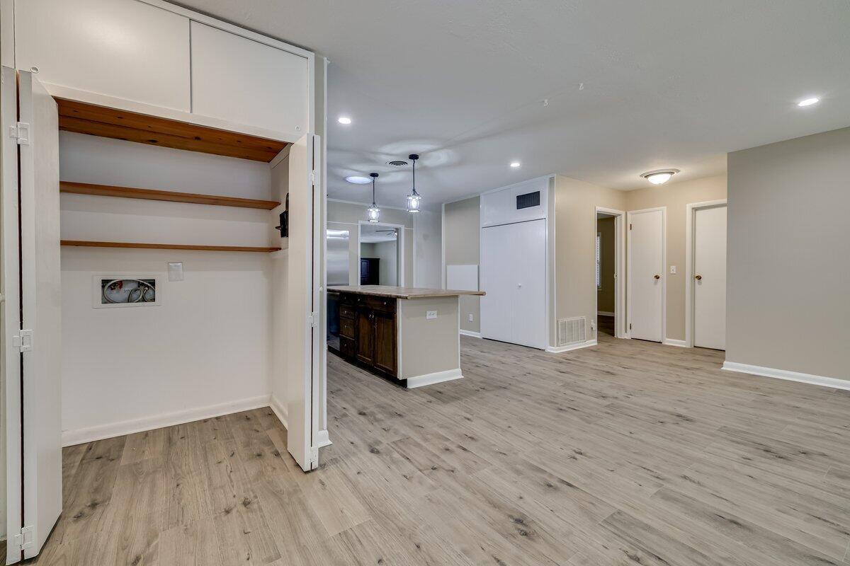 2085 Hillsinger Road Property Photo 34