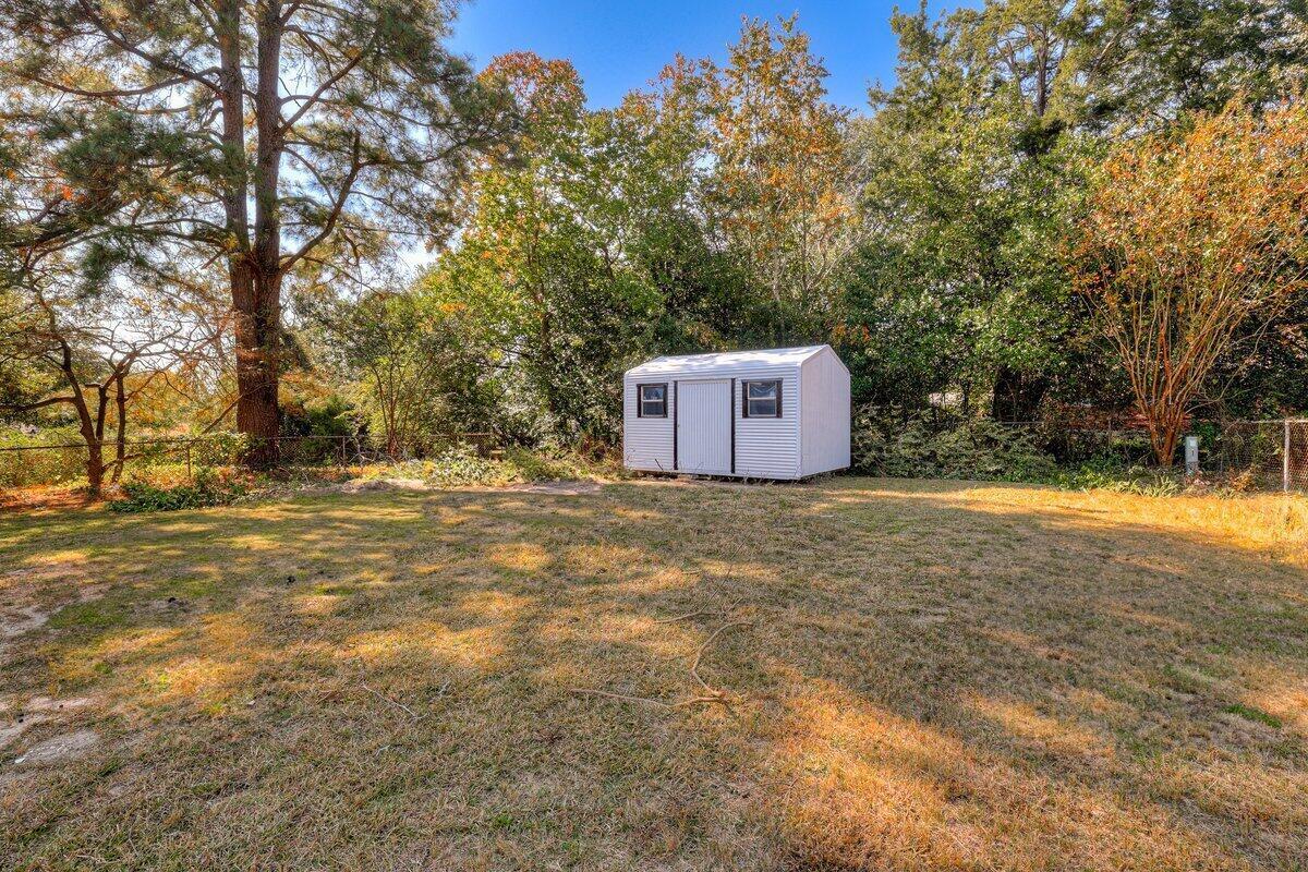 2085 Hillsinger Road Property Photo 38