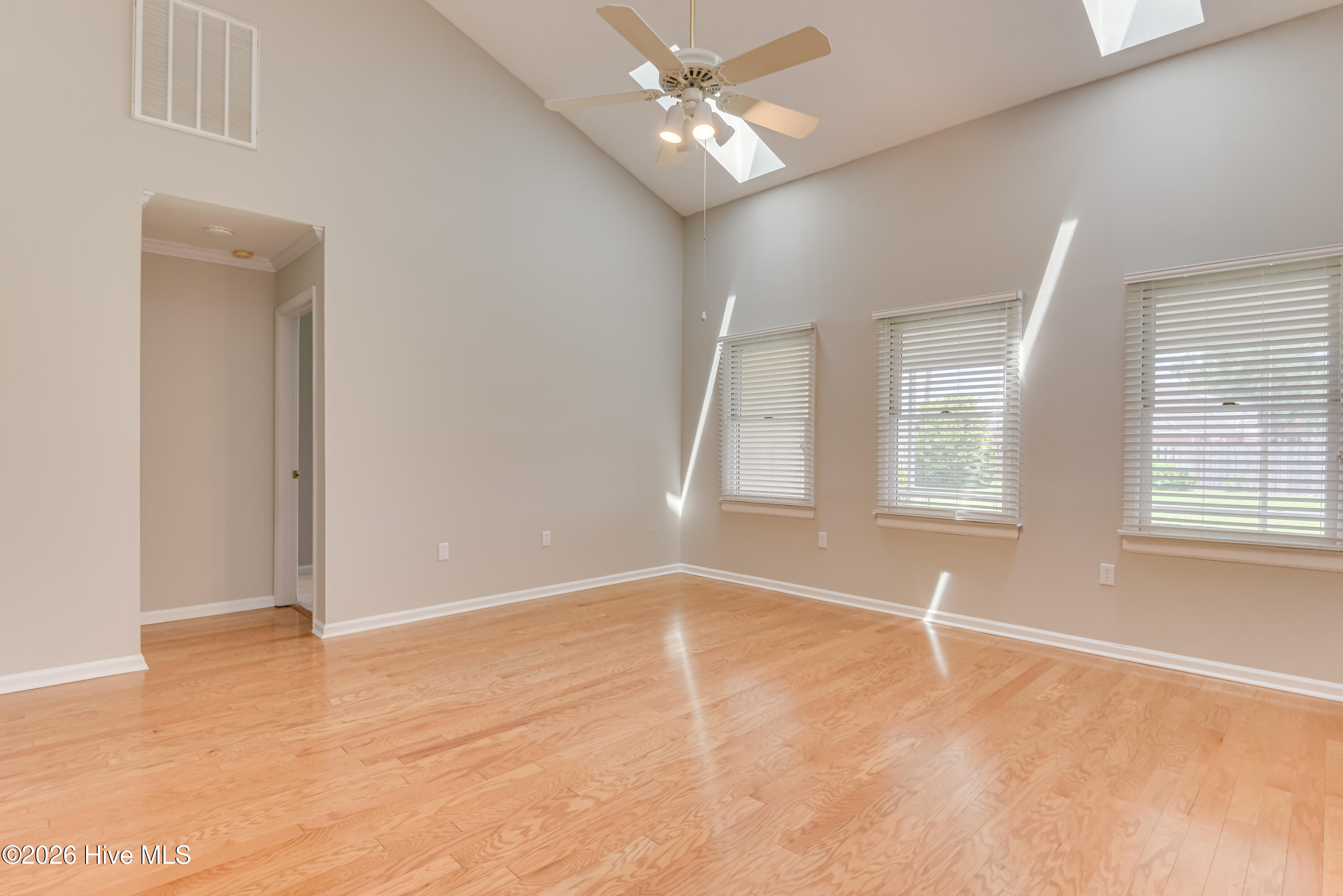 2949 Hillcreek Drive Property Photo 7