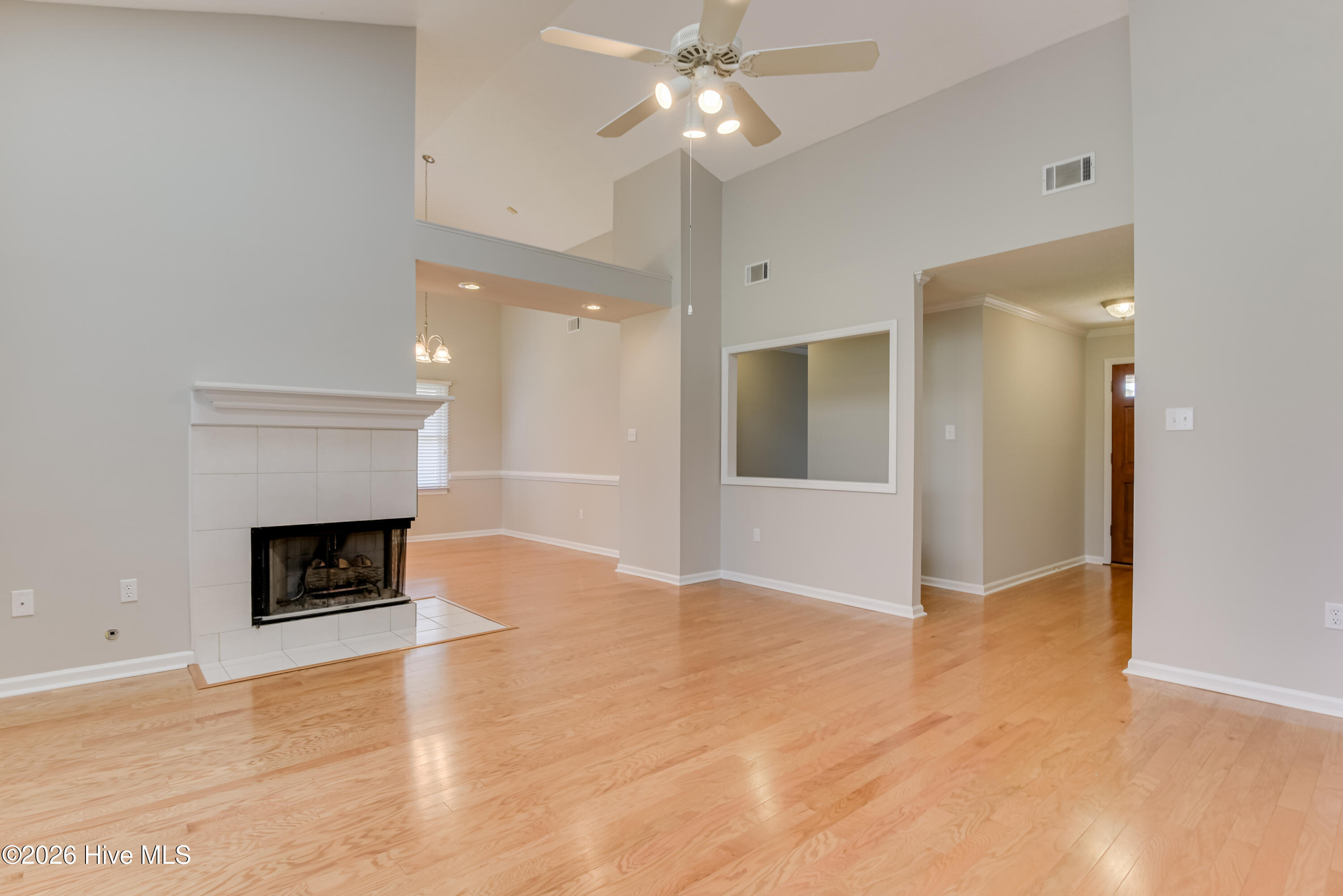 2949 Hillcreek Drive Property Photo 9