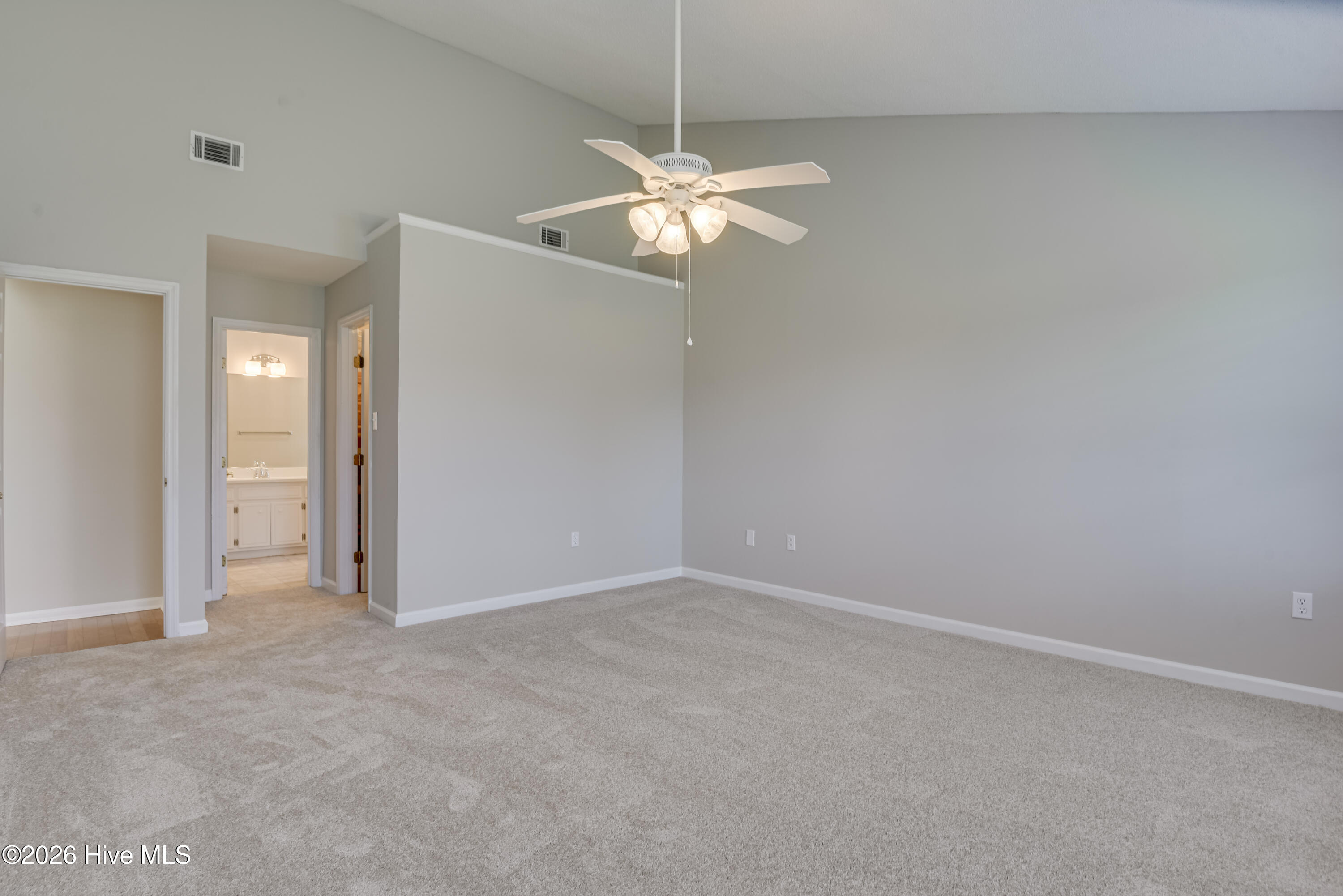 2949 Hillcreek Drive Property Photo 18