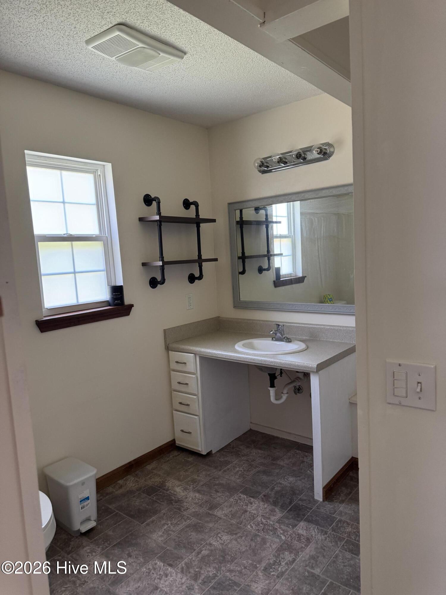 106 Linden Road Property Photo 77