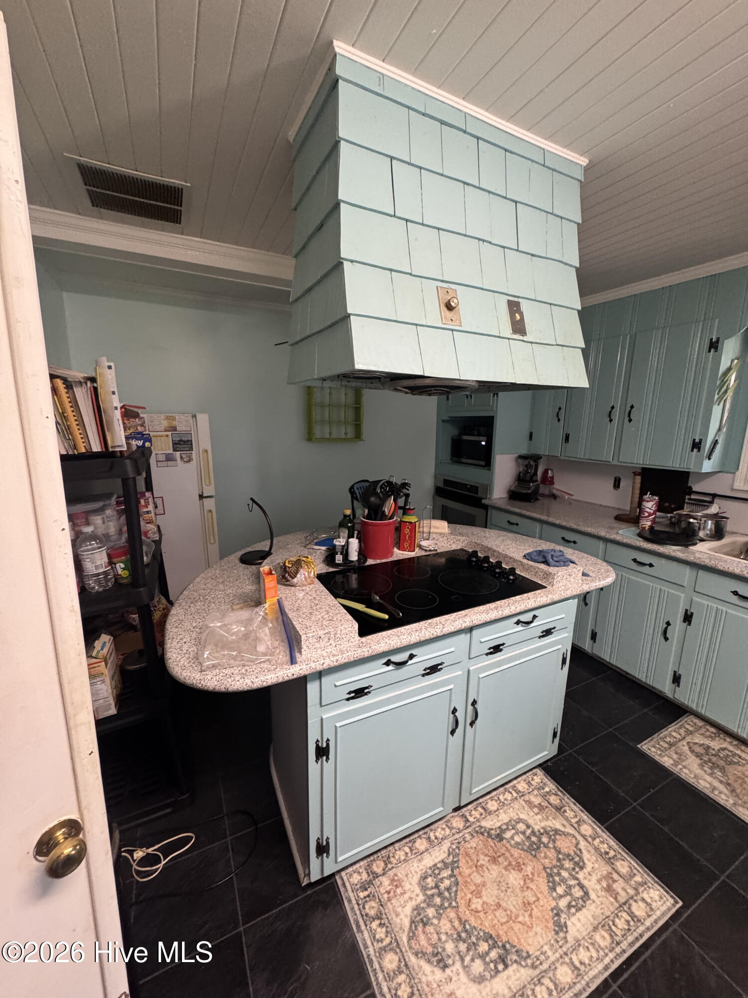 604 N Duplin Street Property Photo 6