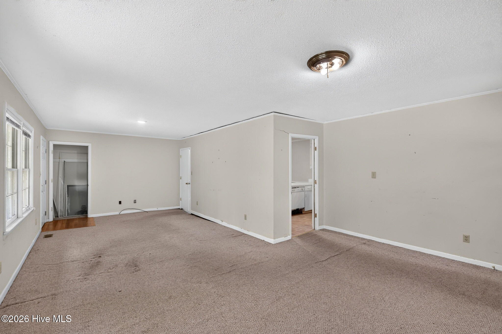 8206 Sidbury Road Property Photo 3