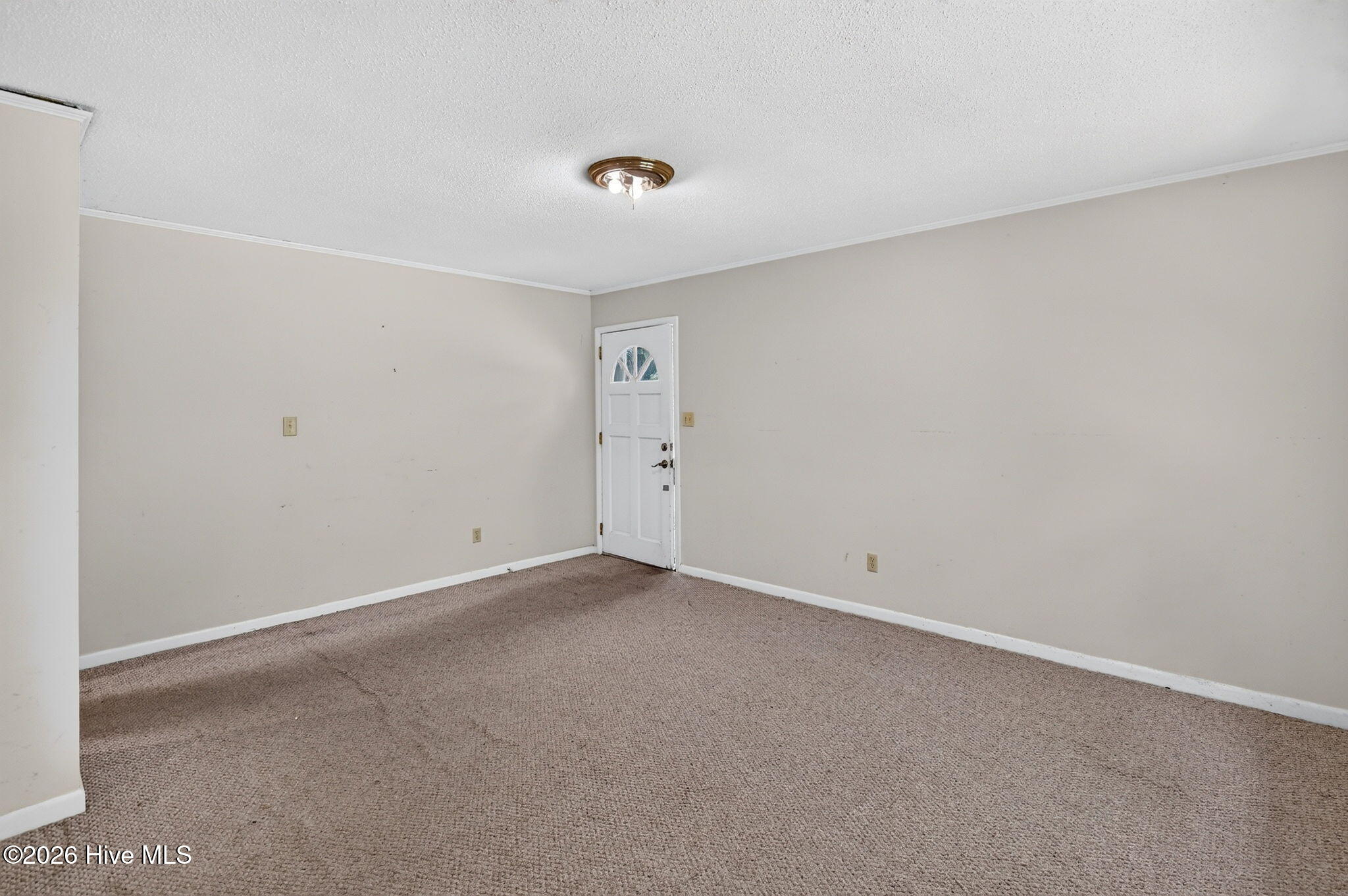 8206 Sidbury Road Property Photo 4
