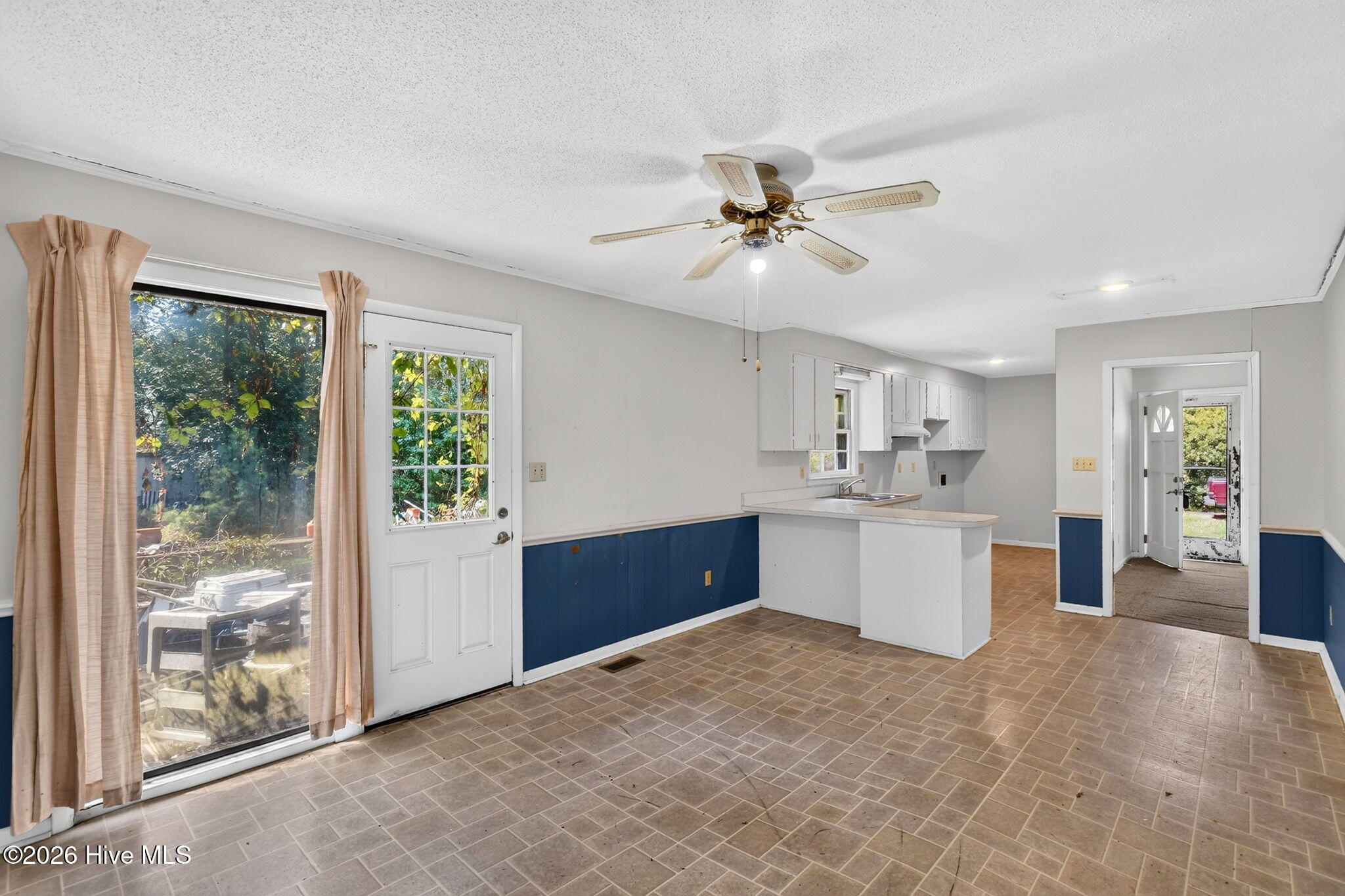 8206 Sidbury Road Property Photo 8