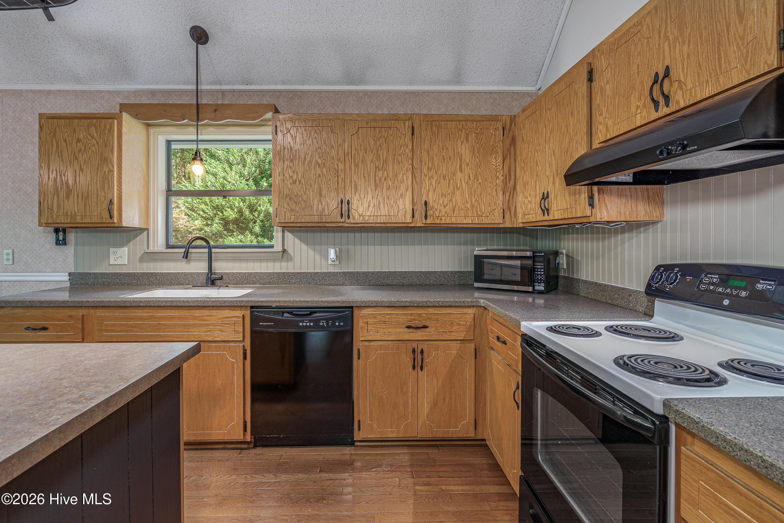 1054 Dickey Road Property Photo 8