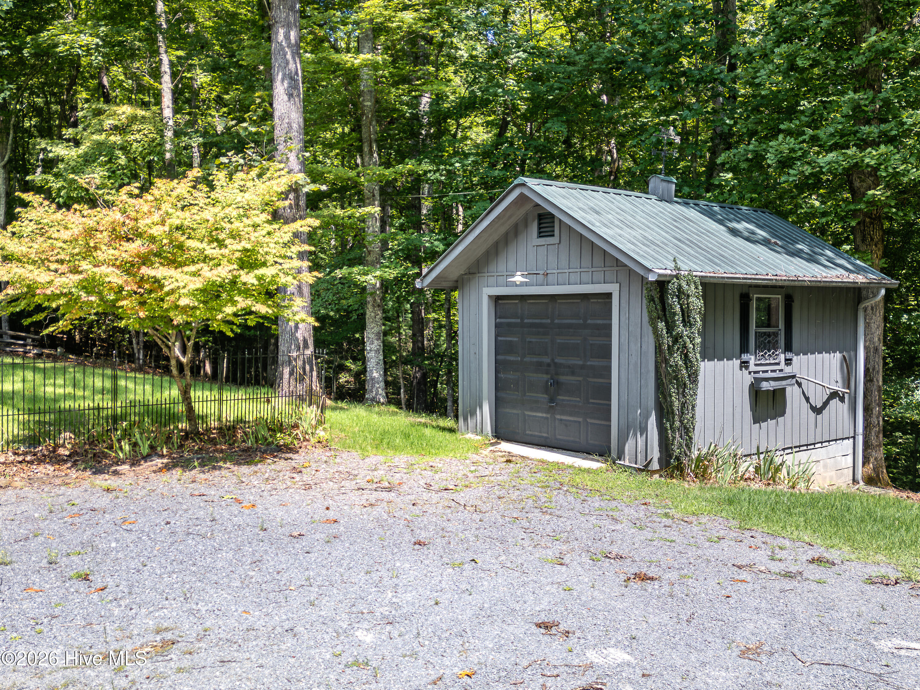 1054 Dickey Road Property Photo 27