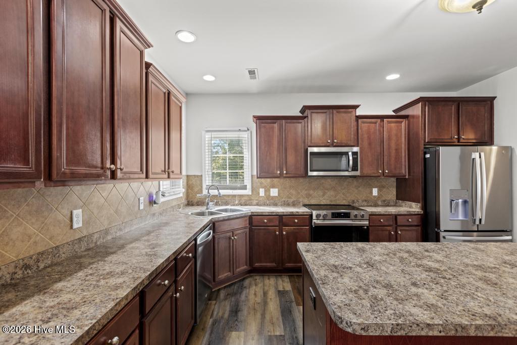 201 Old Millstone Court Property Photo 9