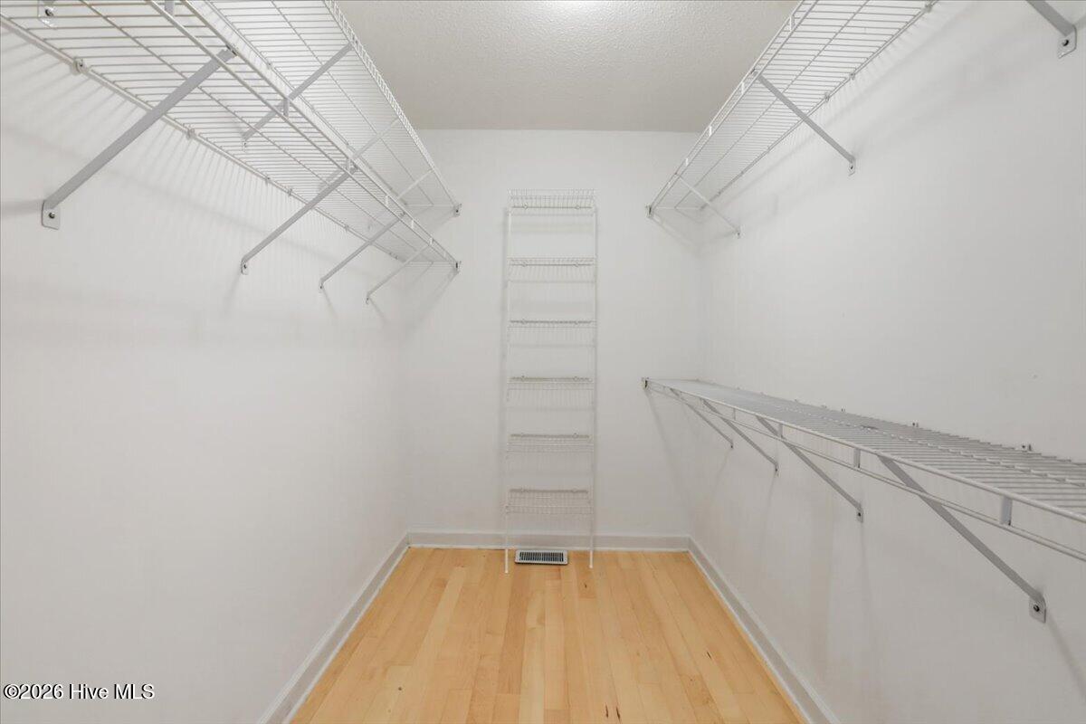 2495 Stratford Drive Property Photo 27