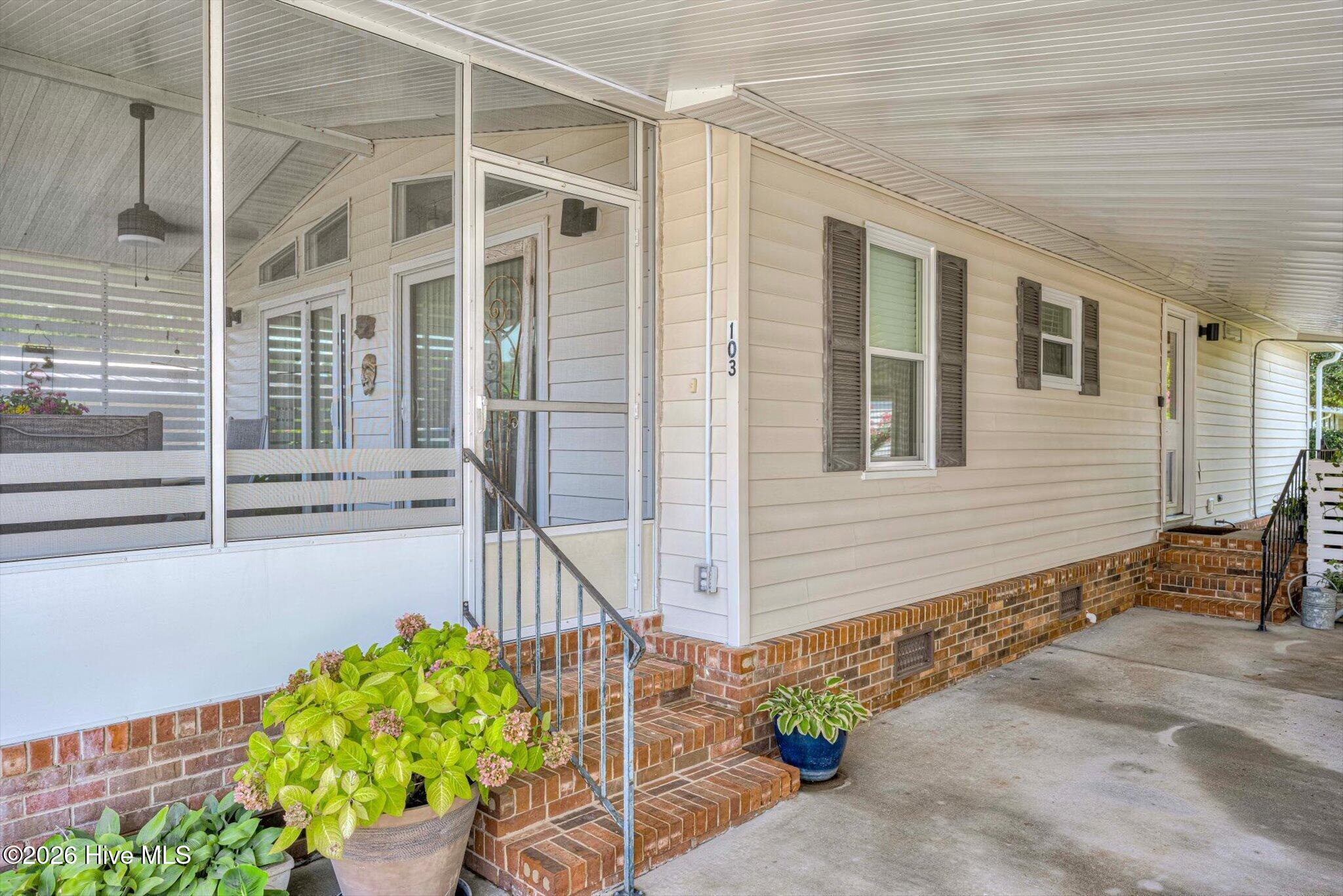 103 Constitution Avenue Property Photo 3