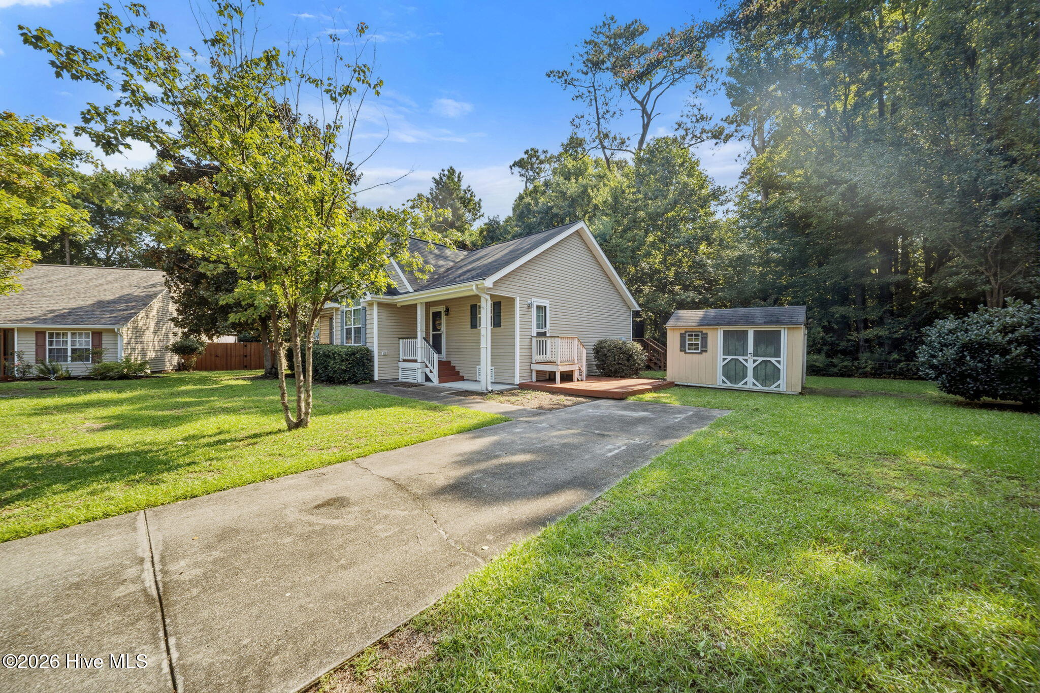 5705 Highgrove Place Property Photo 4
