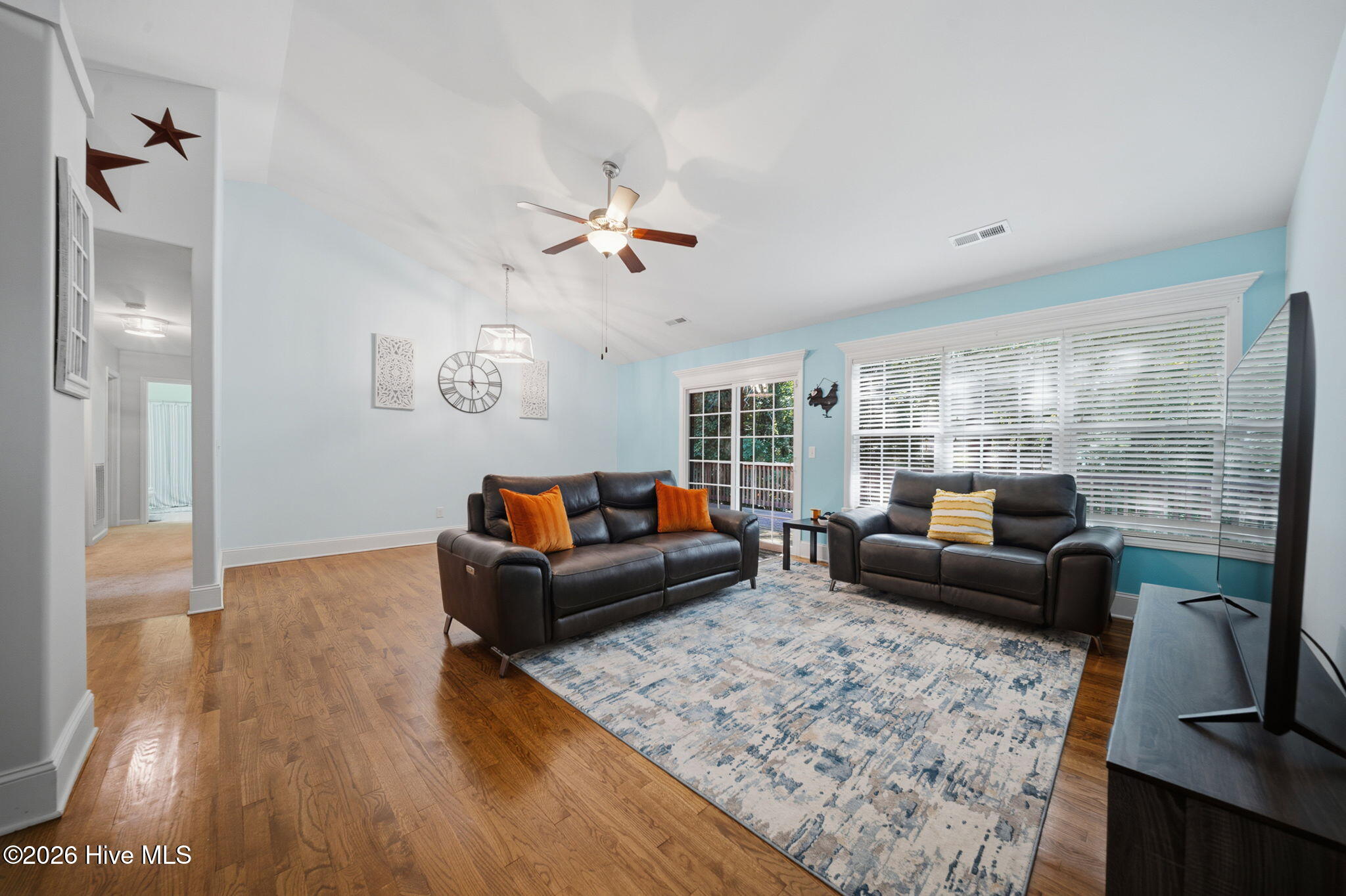 5705 Highgrove Place Property Photo 10