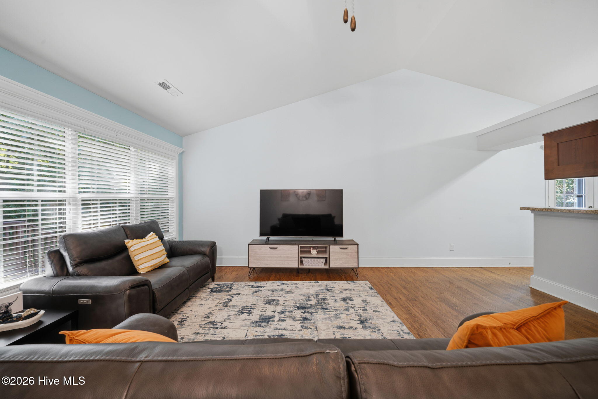 5705 Highgrove Place Property Photo 13