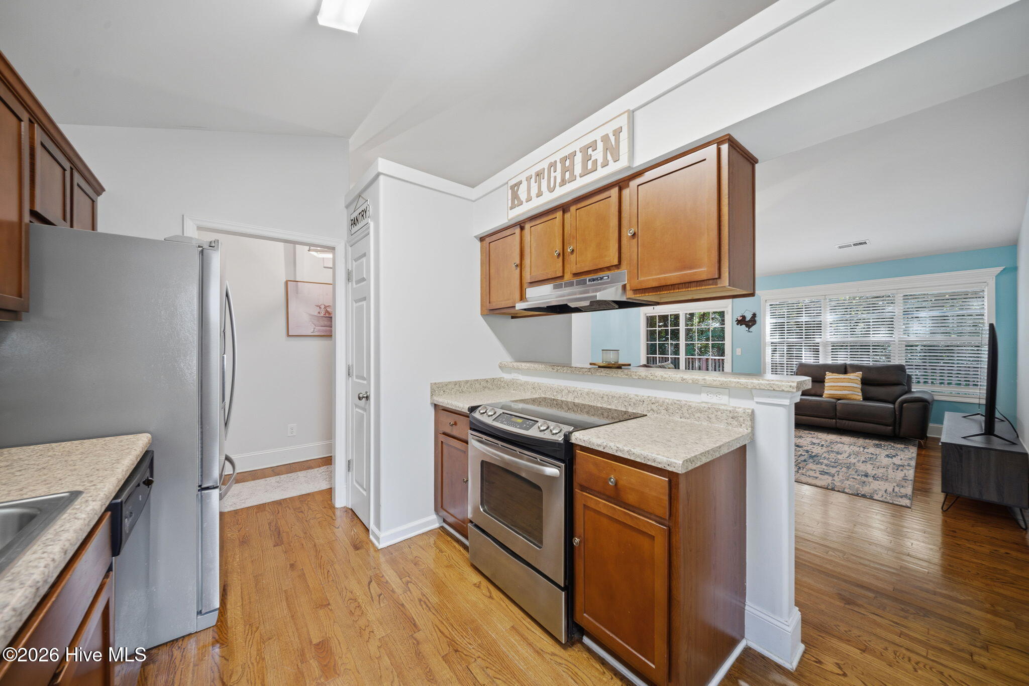 5705 Highgrove Place Property Photo 15