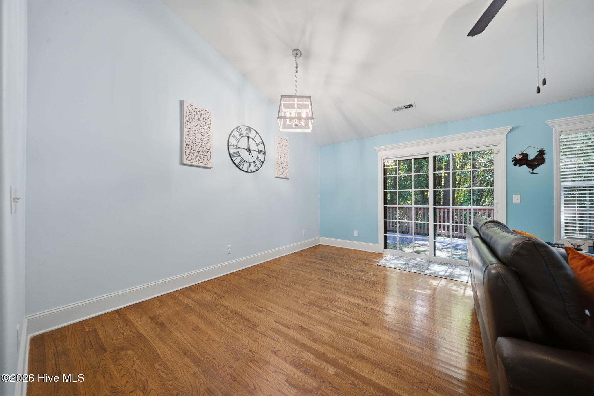 5705 Highgrove Place Property Photo 19
