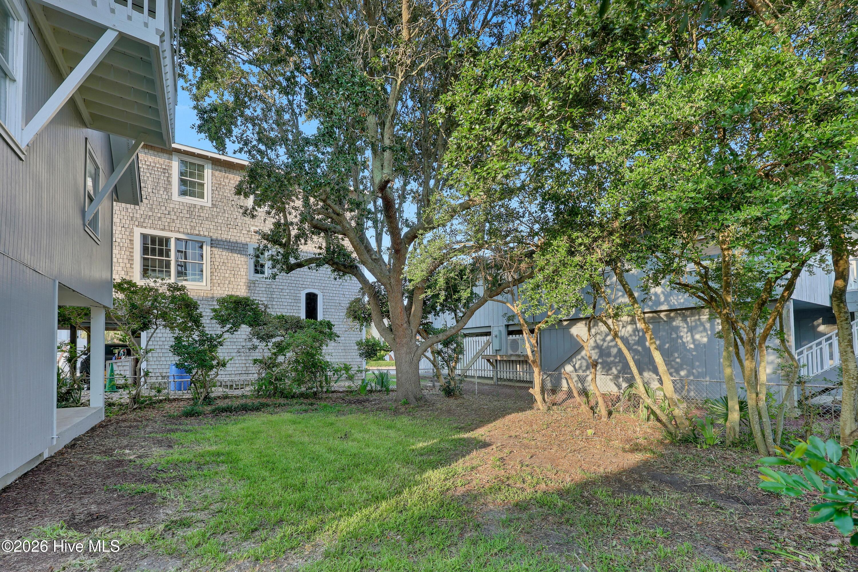 706 N Lumina Avenue Property Photo 29