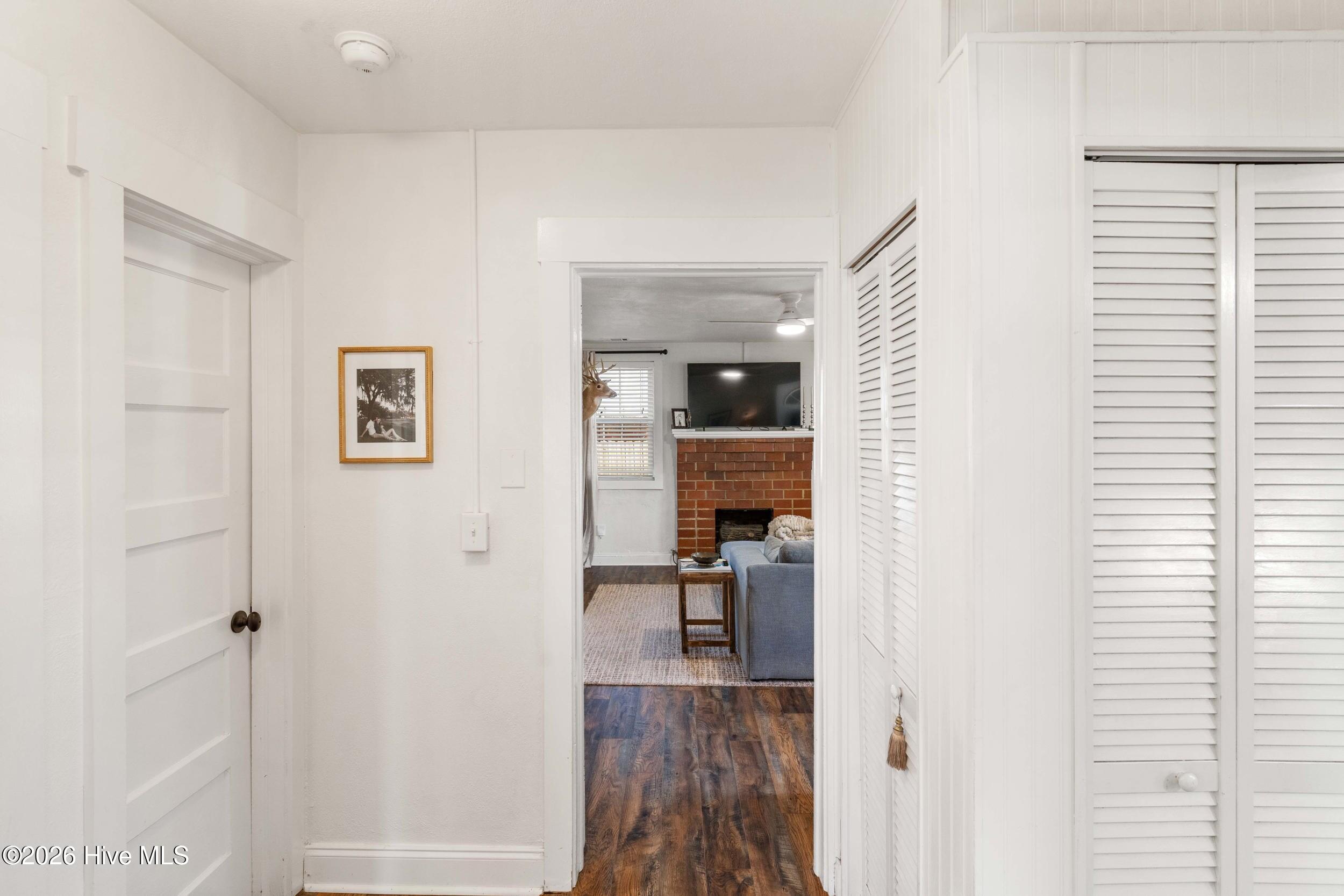 2361 Minto Street Property Photo 6