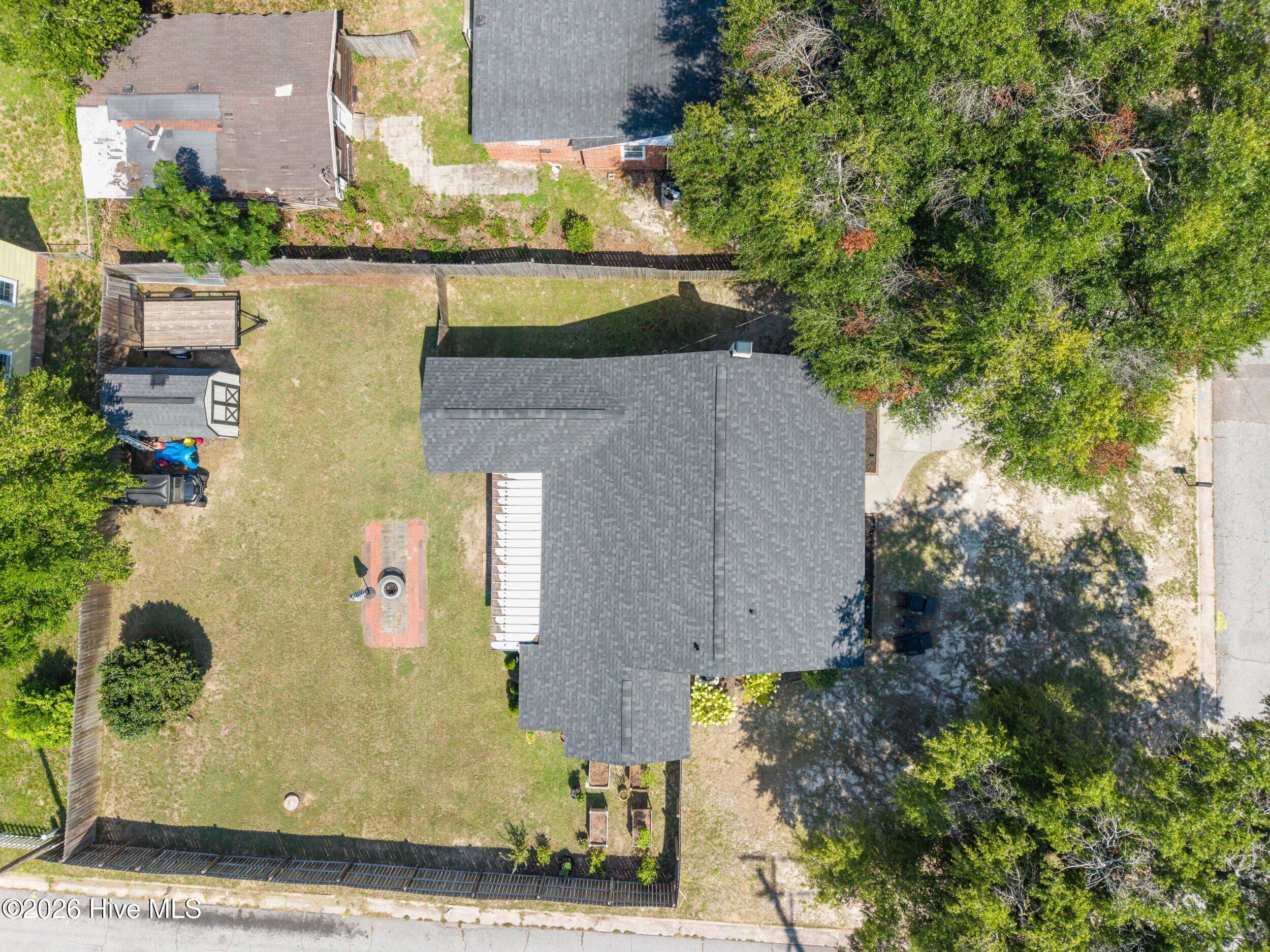 2361 Minto Street Property Photo 33