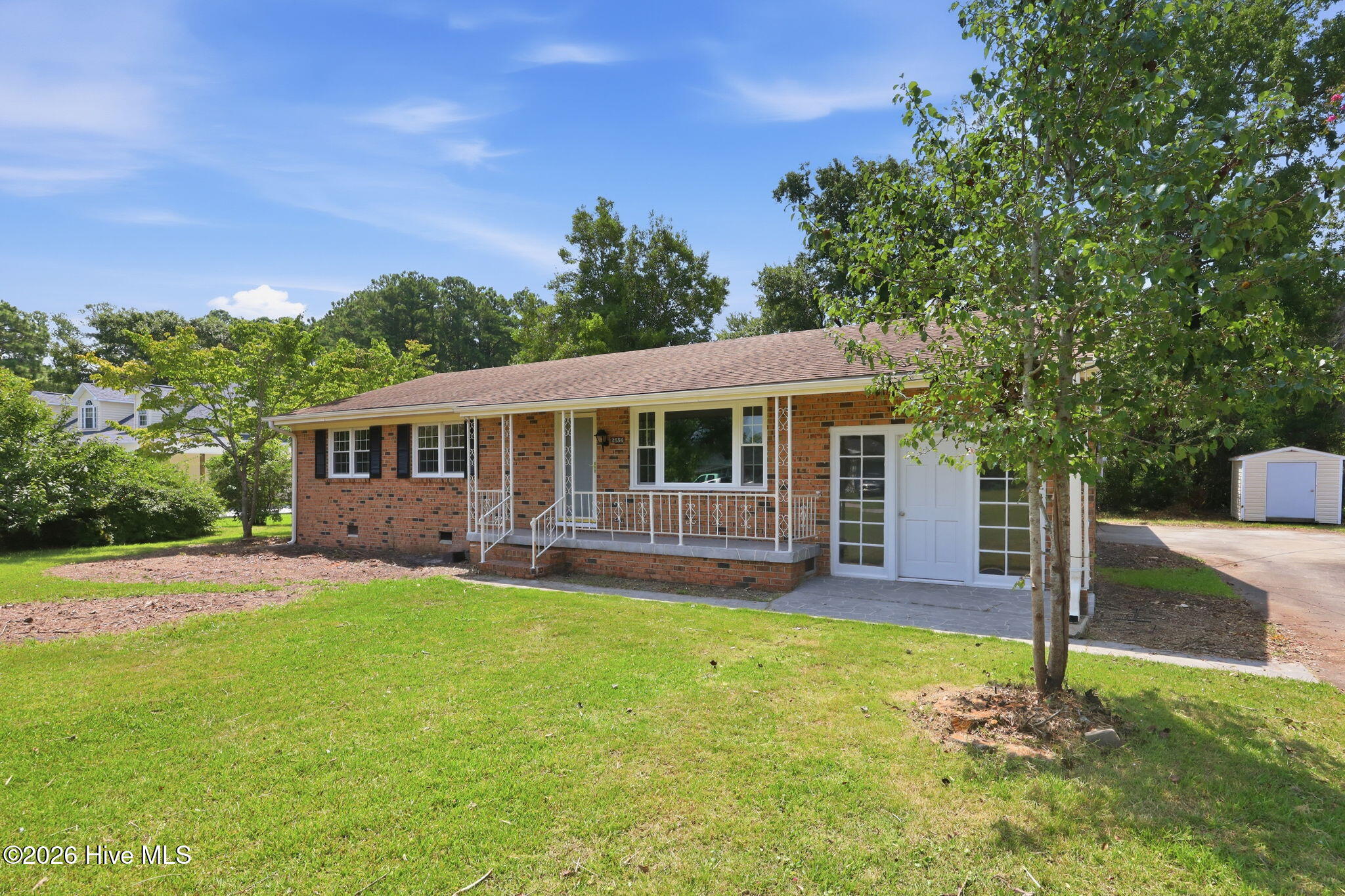 2554 E Forest Drive Property Photo 2