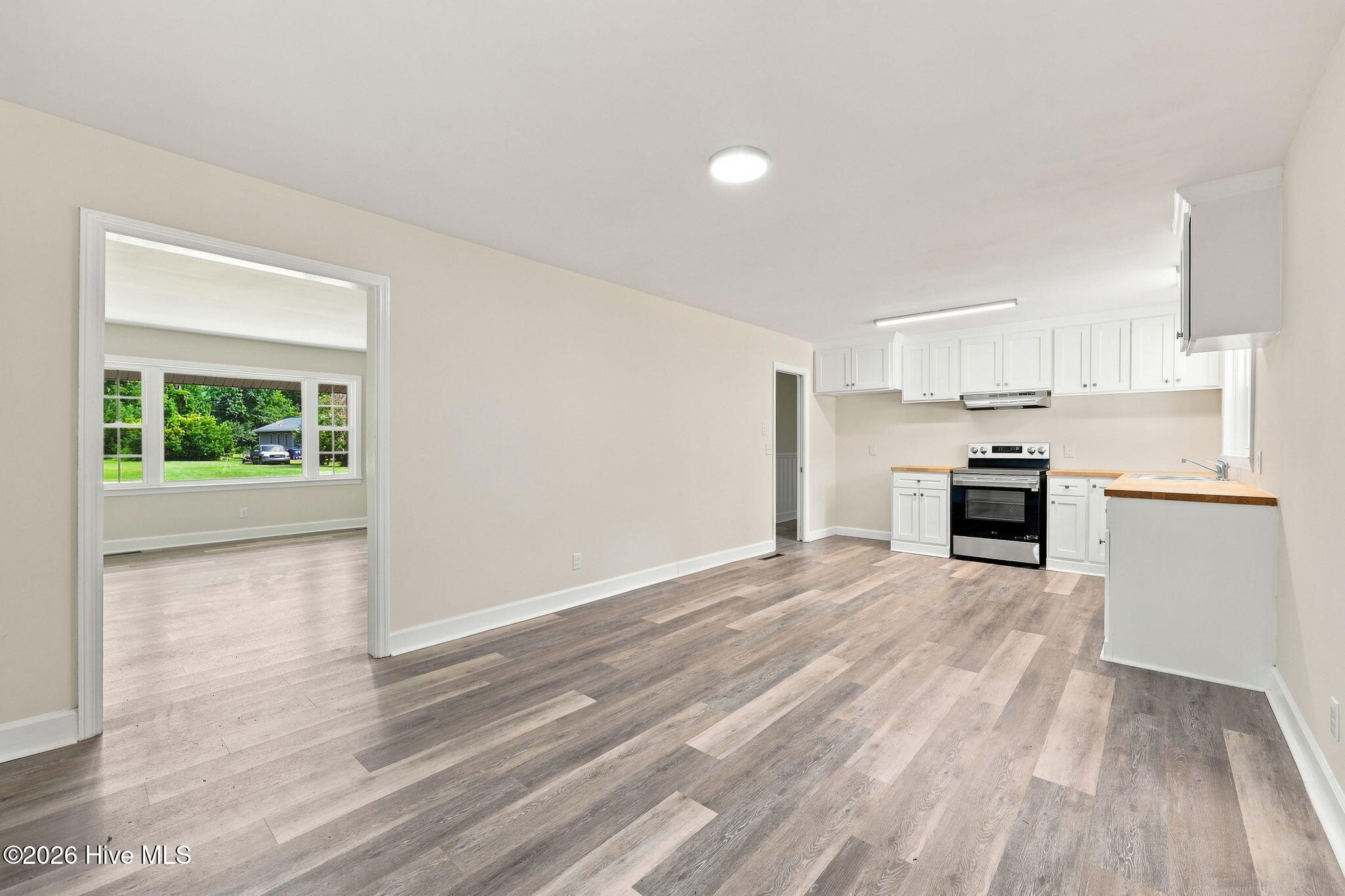 2554 E Forest Drive Property Photo 13