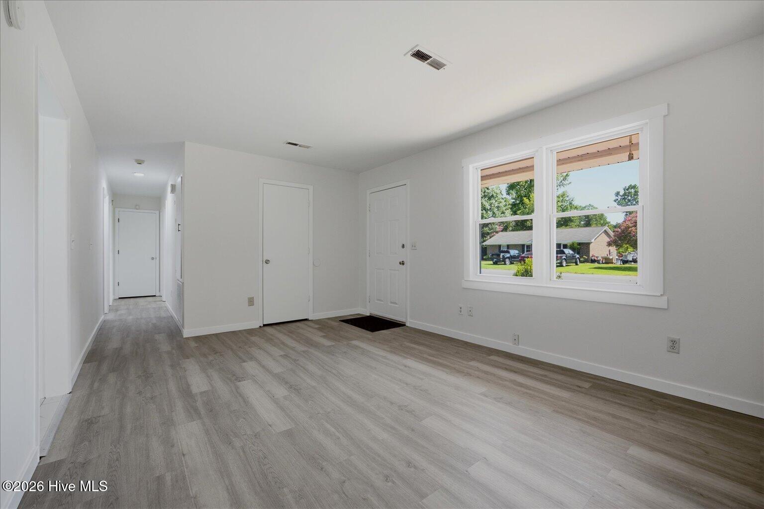 122 Candlewood Drive Property Photo 4
