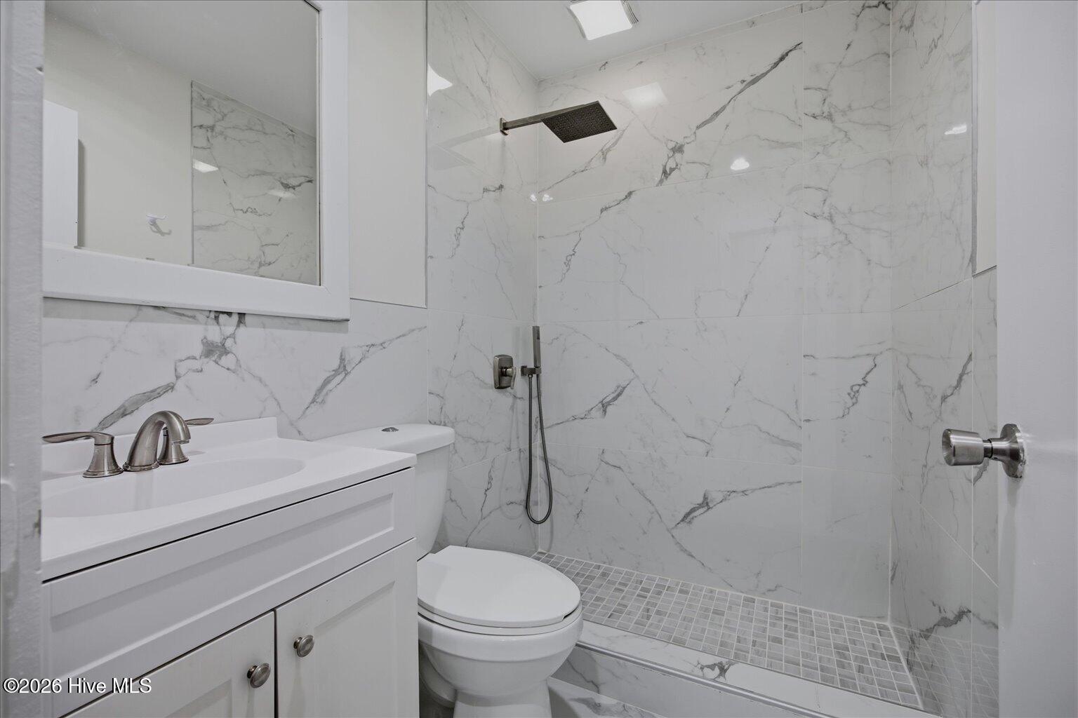 122 Candlewood Drive Property Photo 10
