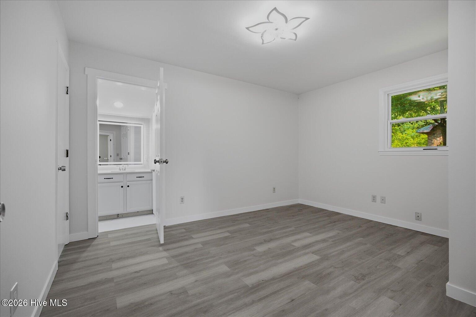 122 Candlewood Drive Property Photo 11