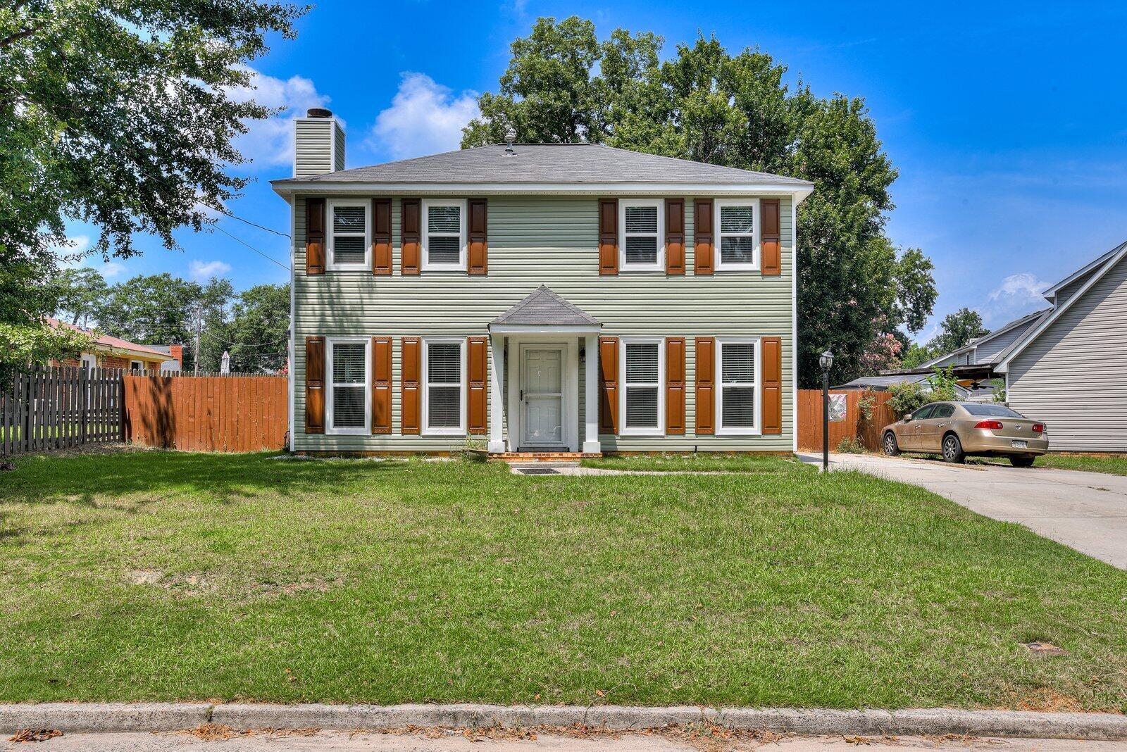 2211 Pleasant Drive Property Photo 4