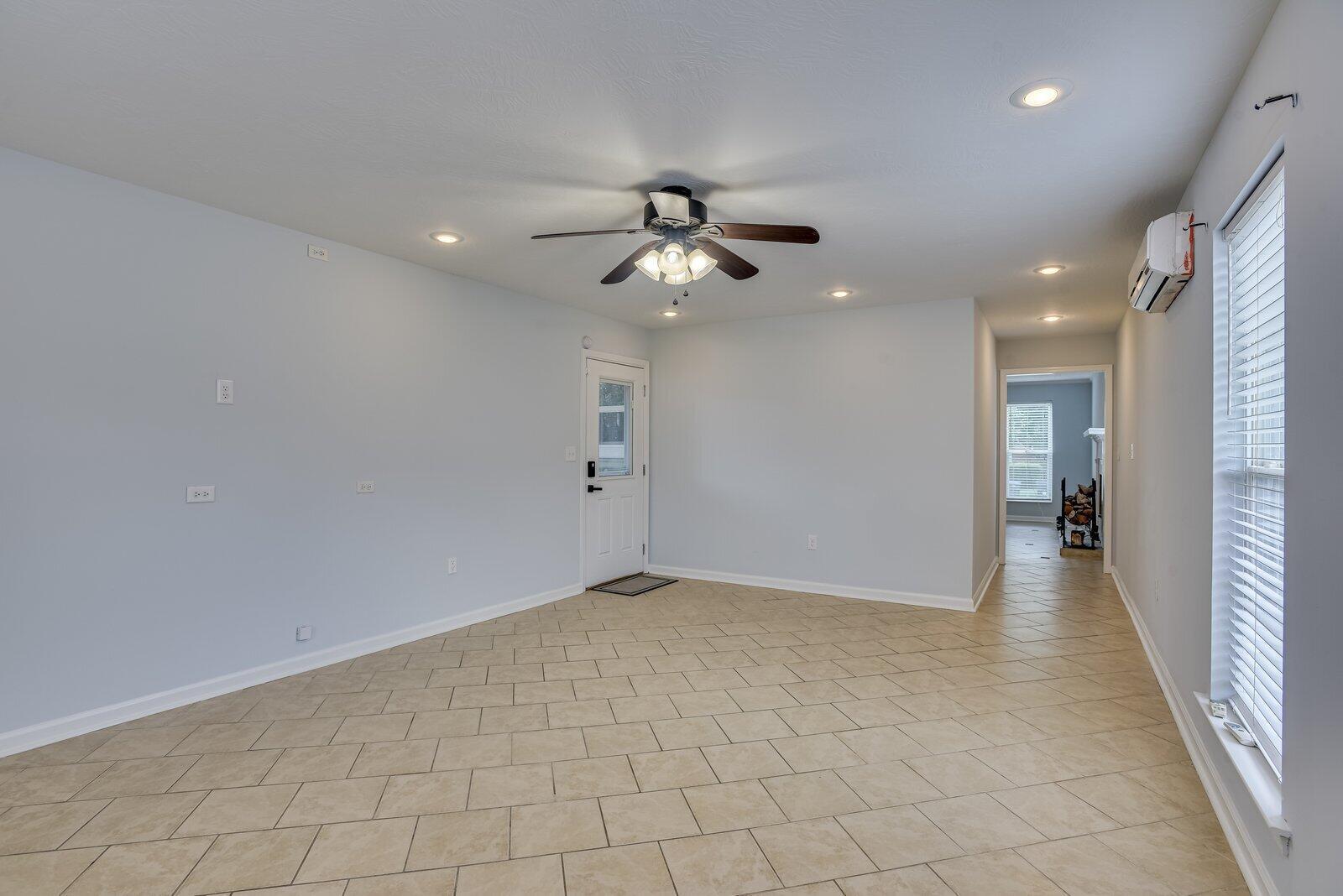 2211 Pleasant Drive Property Photo 17