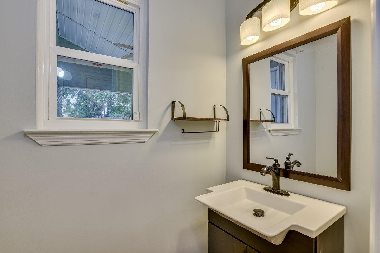 2211 Pleasant Drive Property Photo 18
