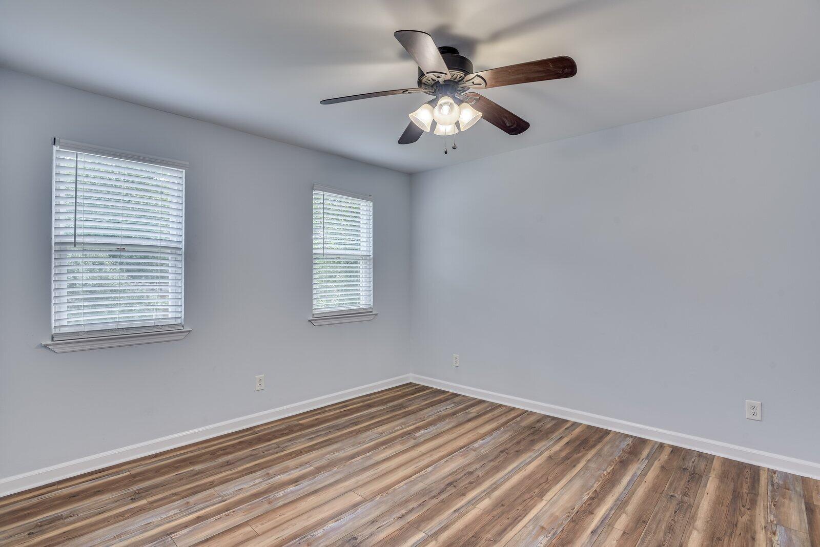 2211 Pleasant Drive Property Photo 25