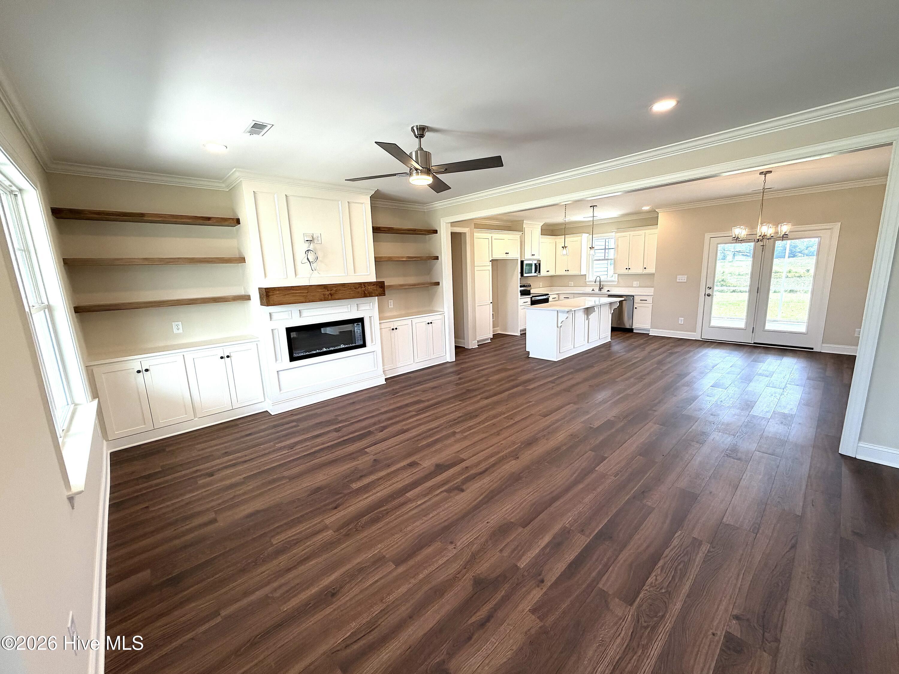 4516 Fairhaven Drive W Property Photo 4