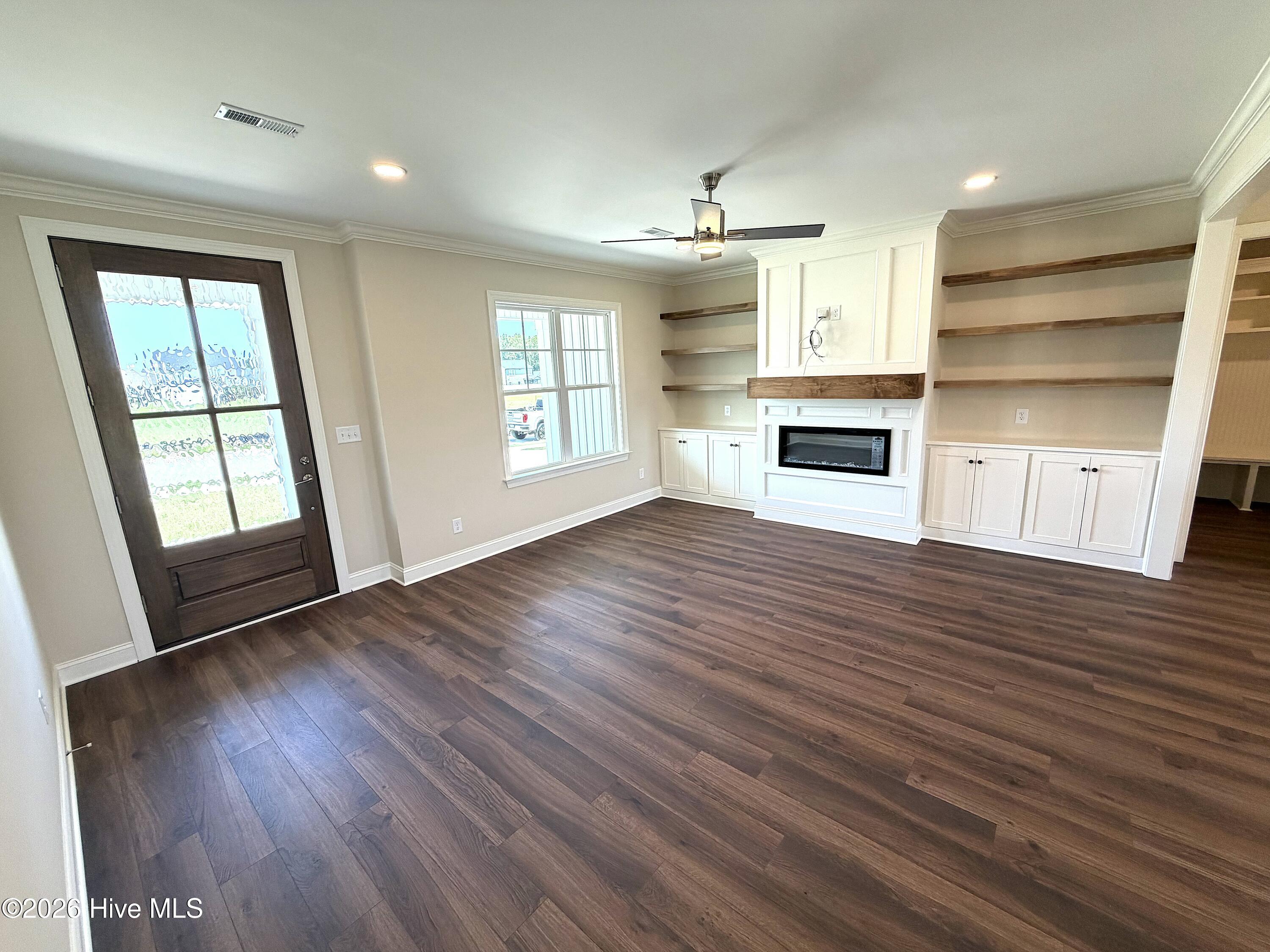4516 Fairhaven Drive W Property Photo 5