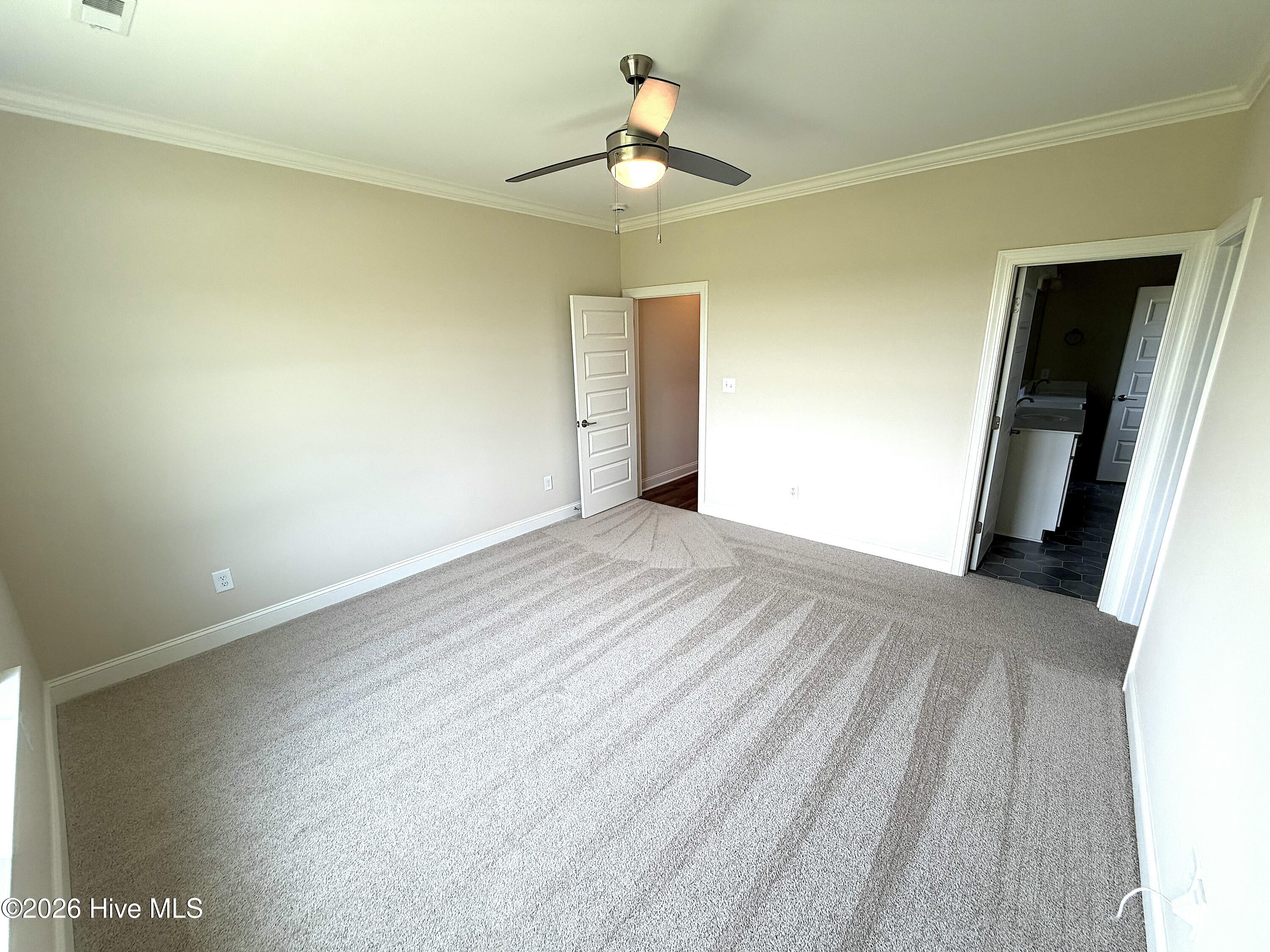 4516 Fairhaven Drive W Property Photo 10