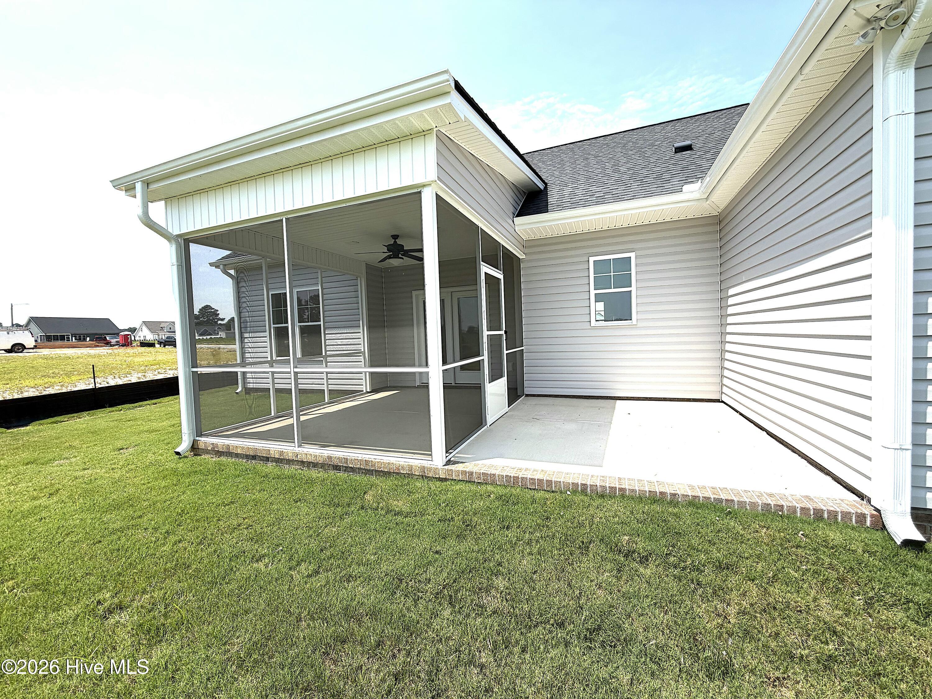 4516 Fairhaven Drive W Property Photo 22