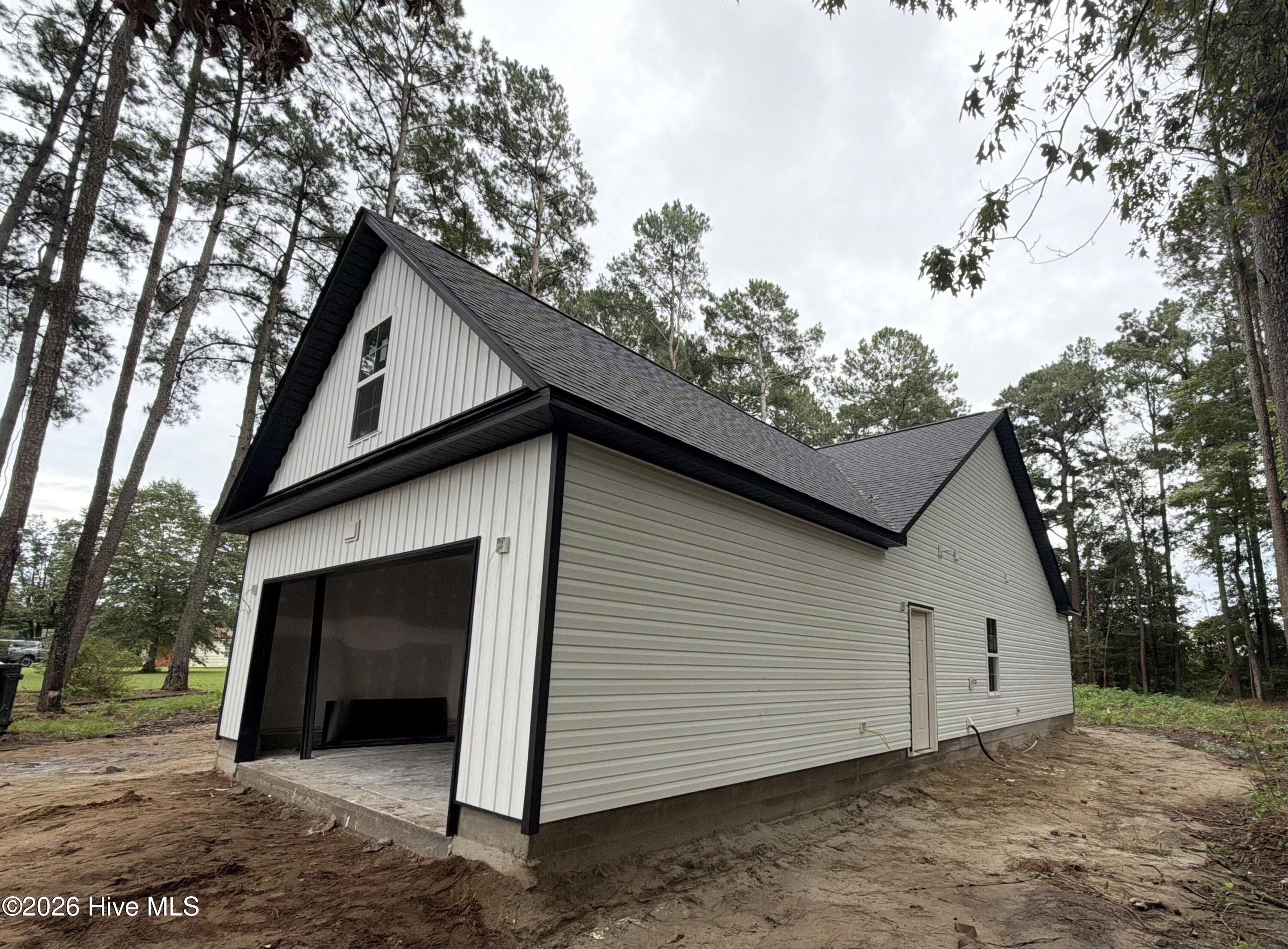 5715 Edith Road Property Photo 4