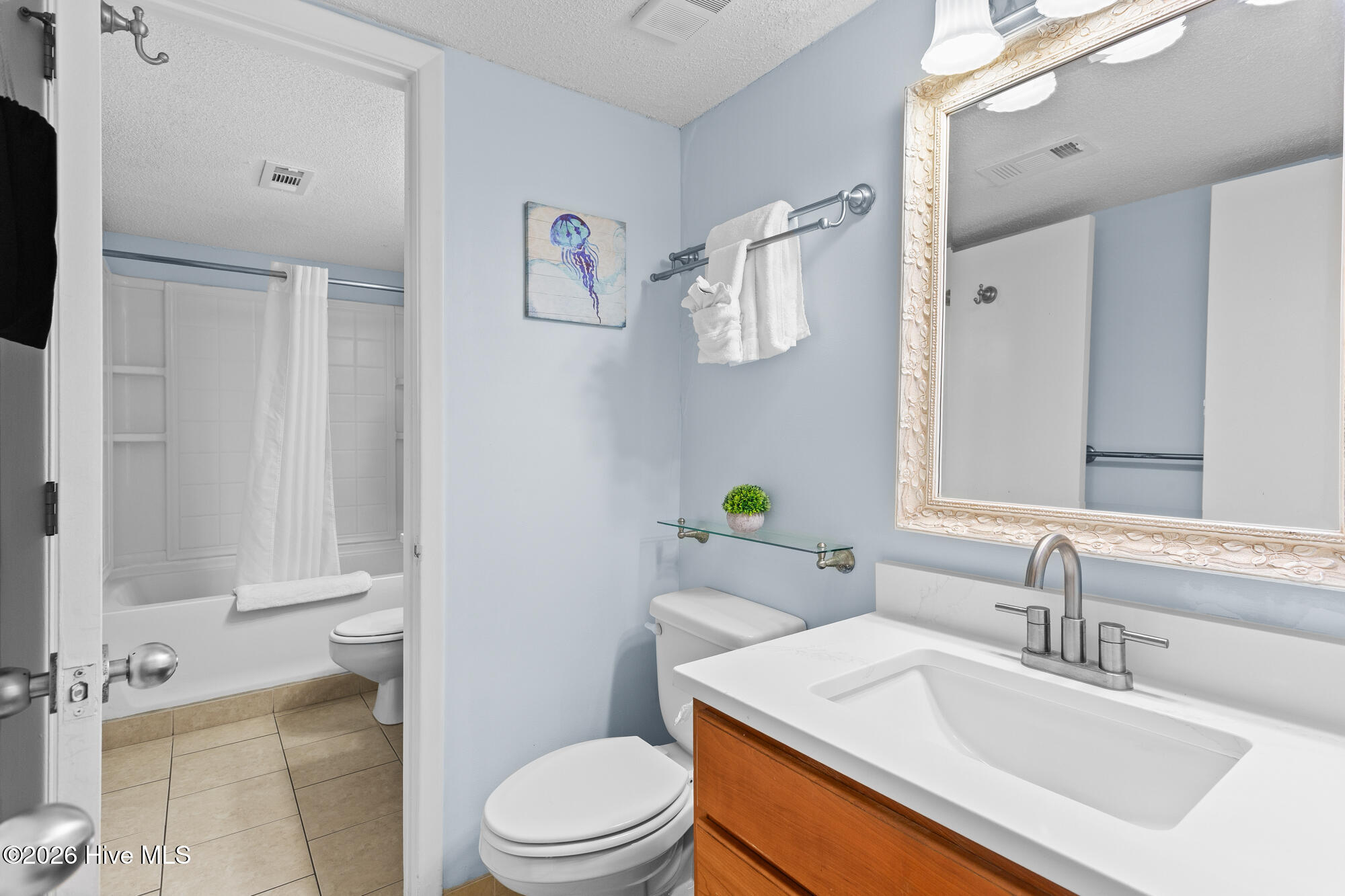 2700 N Lumina Avenue Unit 214 Property Photo 15
