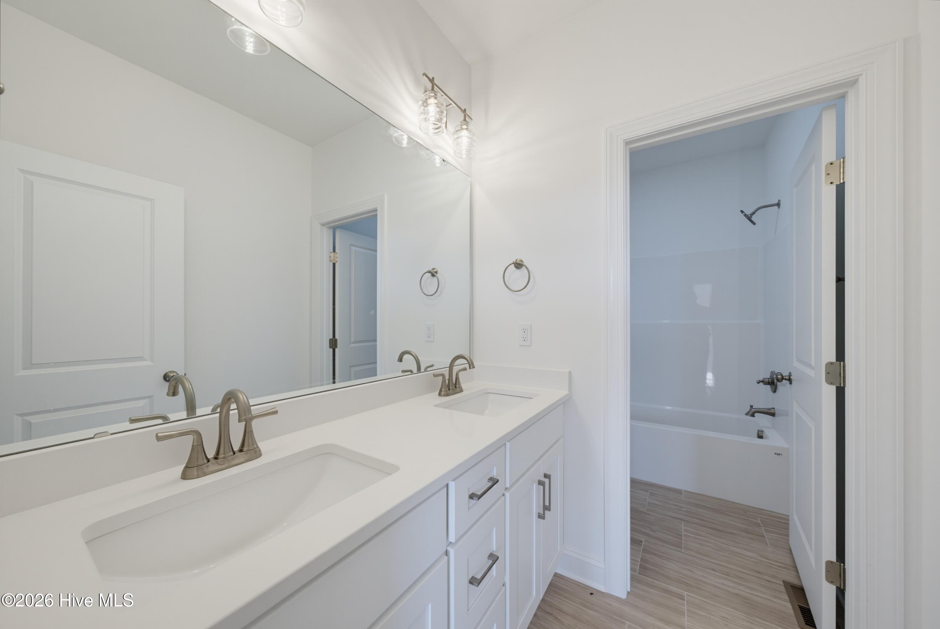5401 River Buck Road Property Photo 27