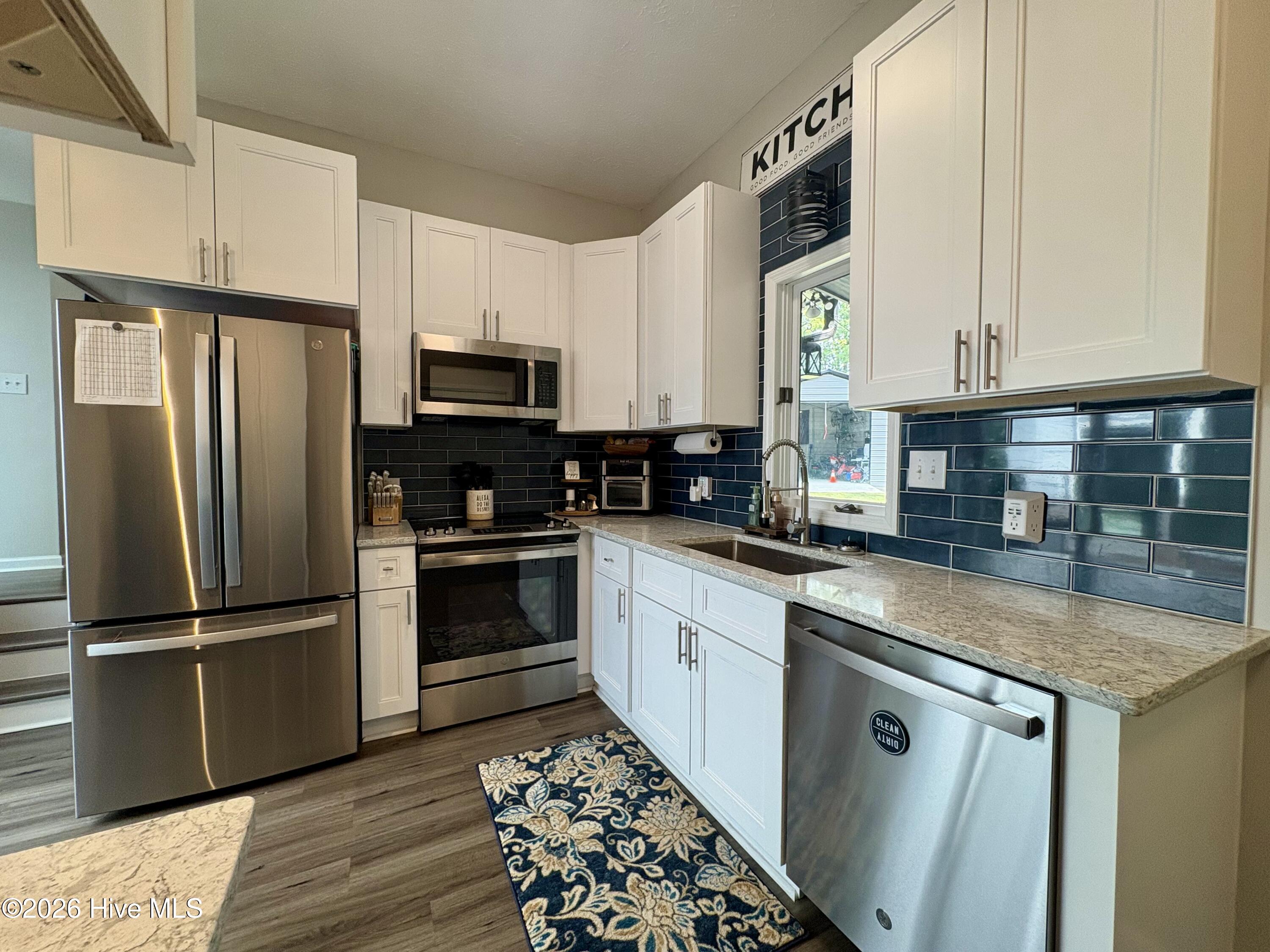 12800 Woodbridge Drive Property Photo 9