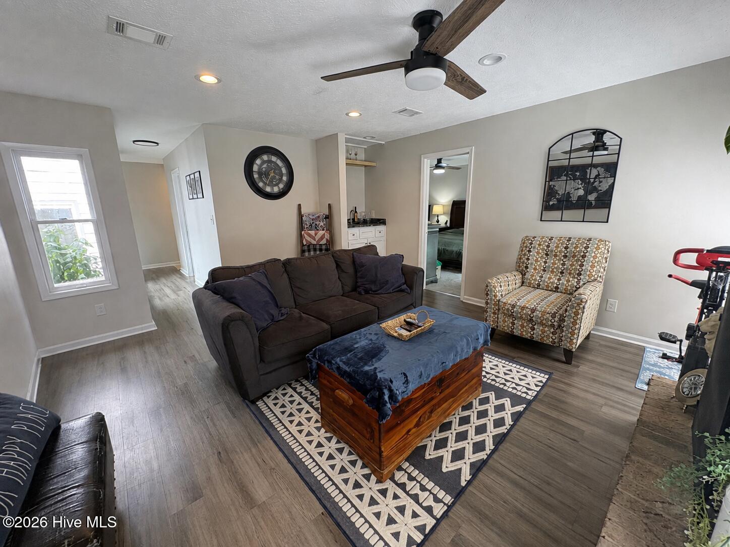 12800 Woodbridge Drive Property Photo 10