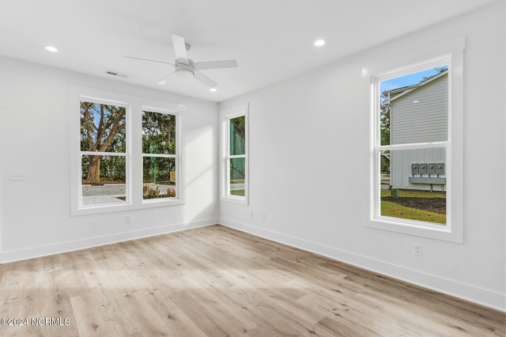 4213 Spirea Drive Ste A Property Photo 8
