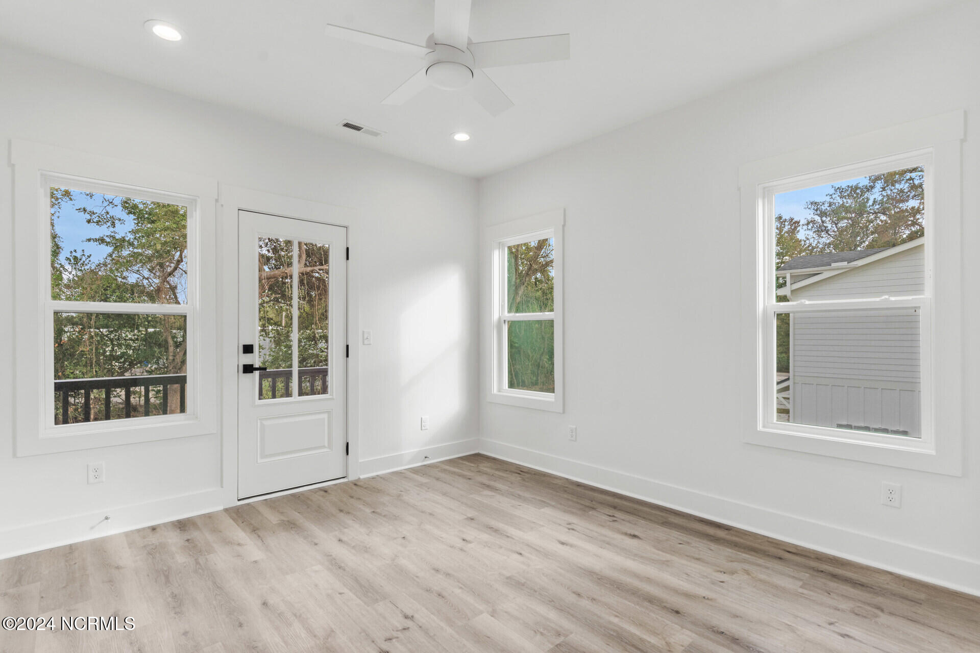 4213 Spirea Drive Ste A Property Photo 17
