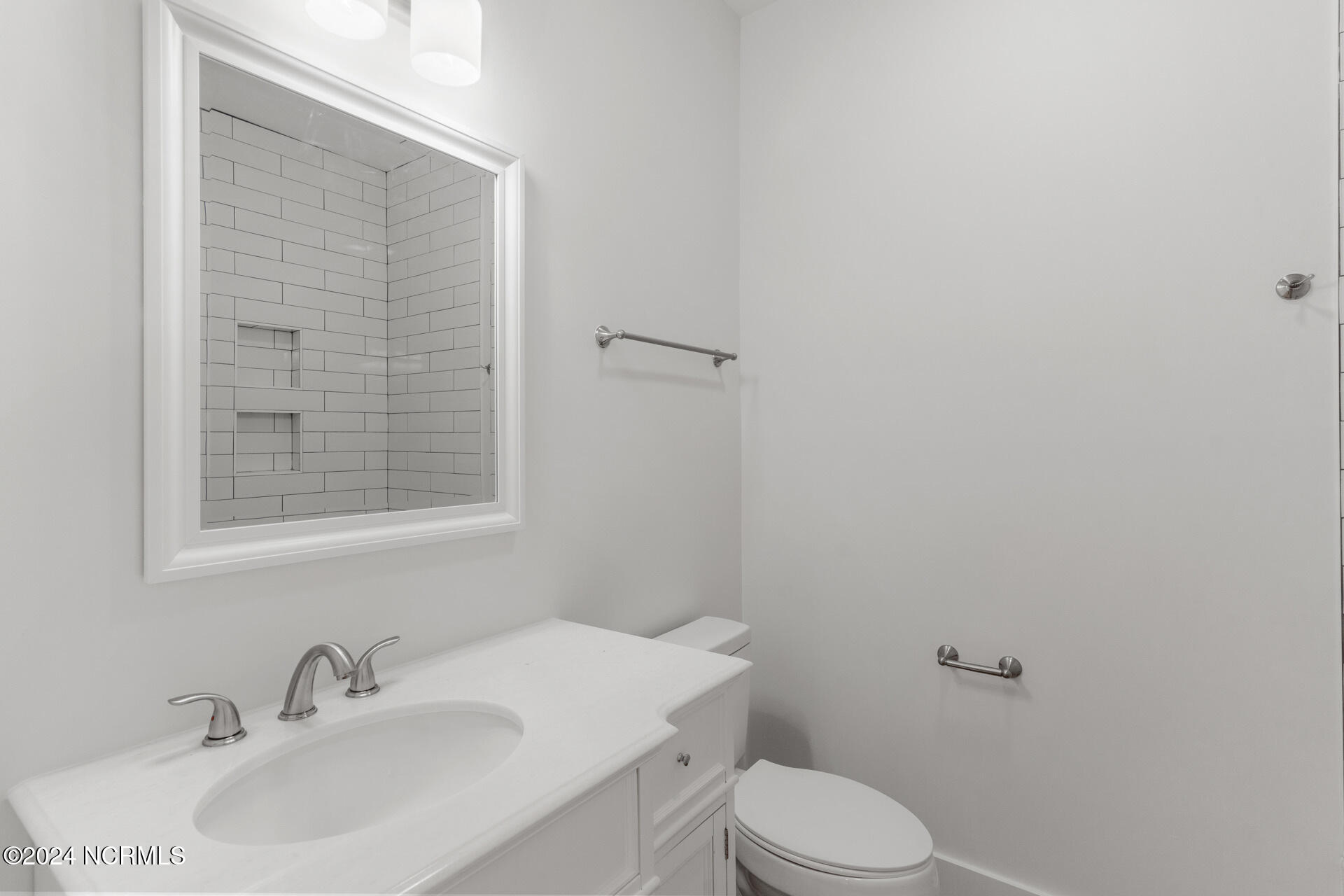 4213 Spirea Drive Ste A Property Photo 27