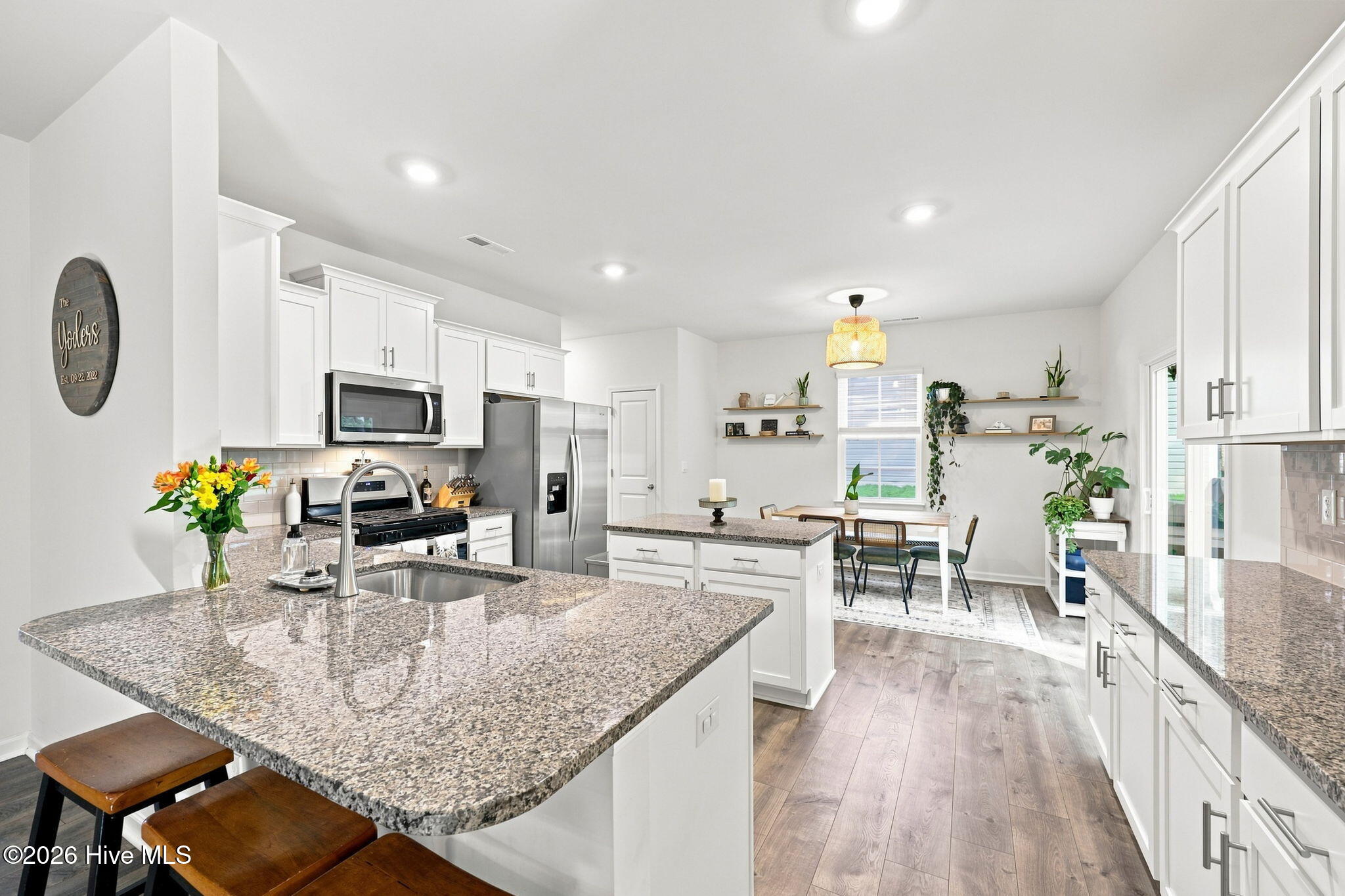 2570 Summersby Drive Property Photo 3