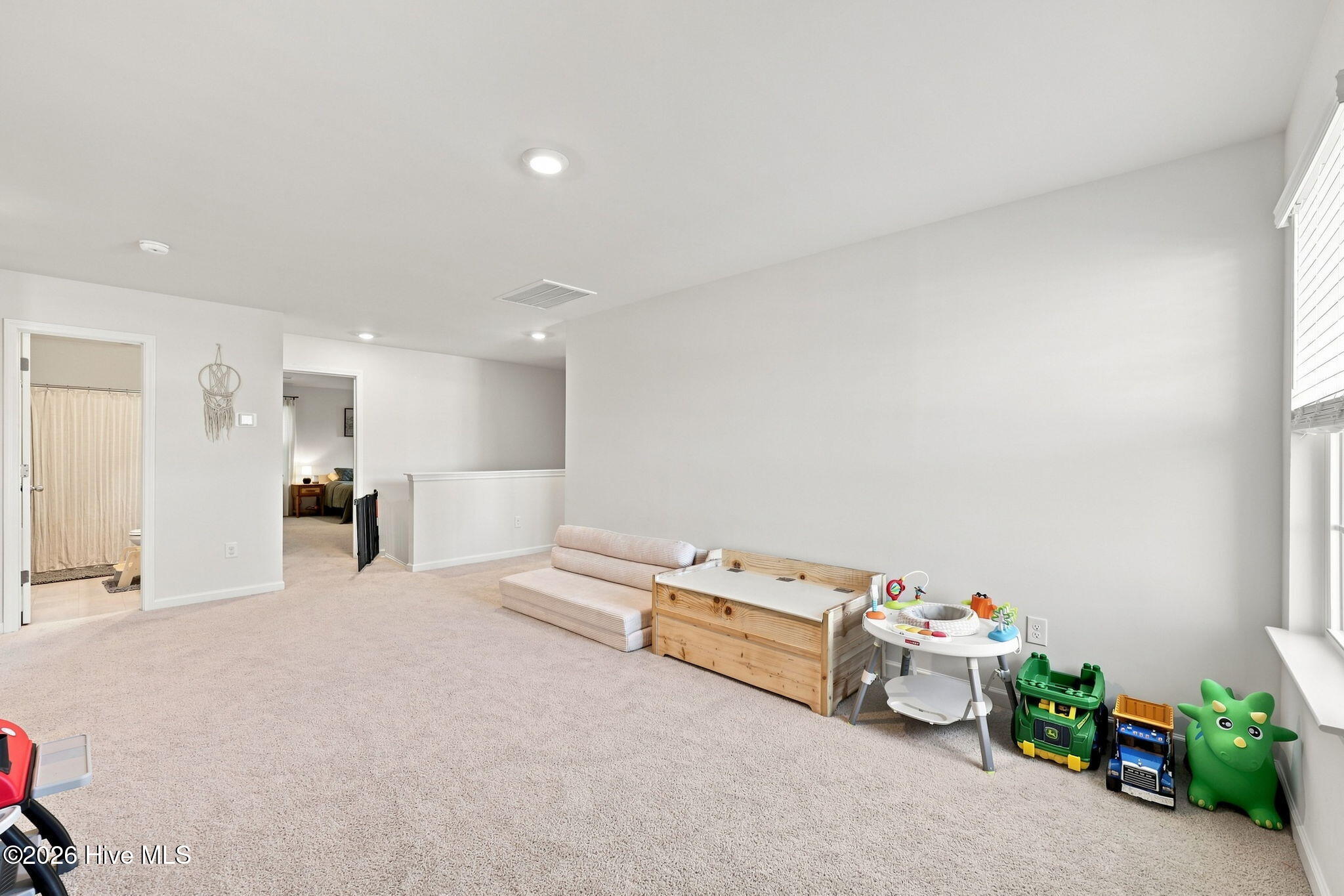 2570 Summersby Drive Property Photo 15