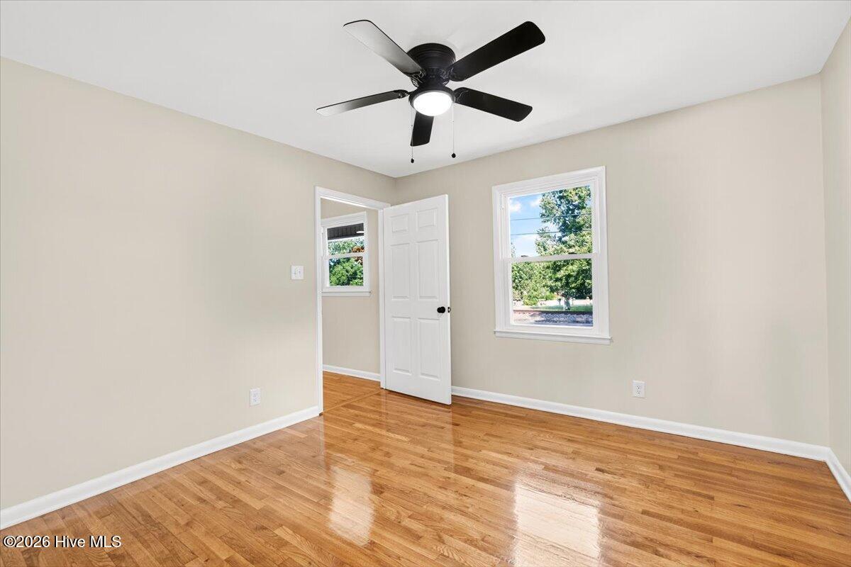 648 Railroad Street Property Photo 19